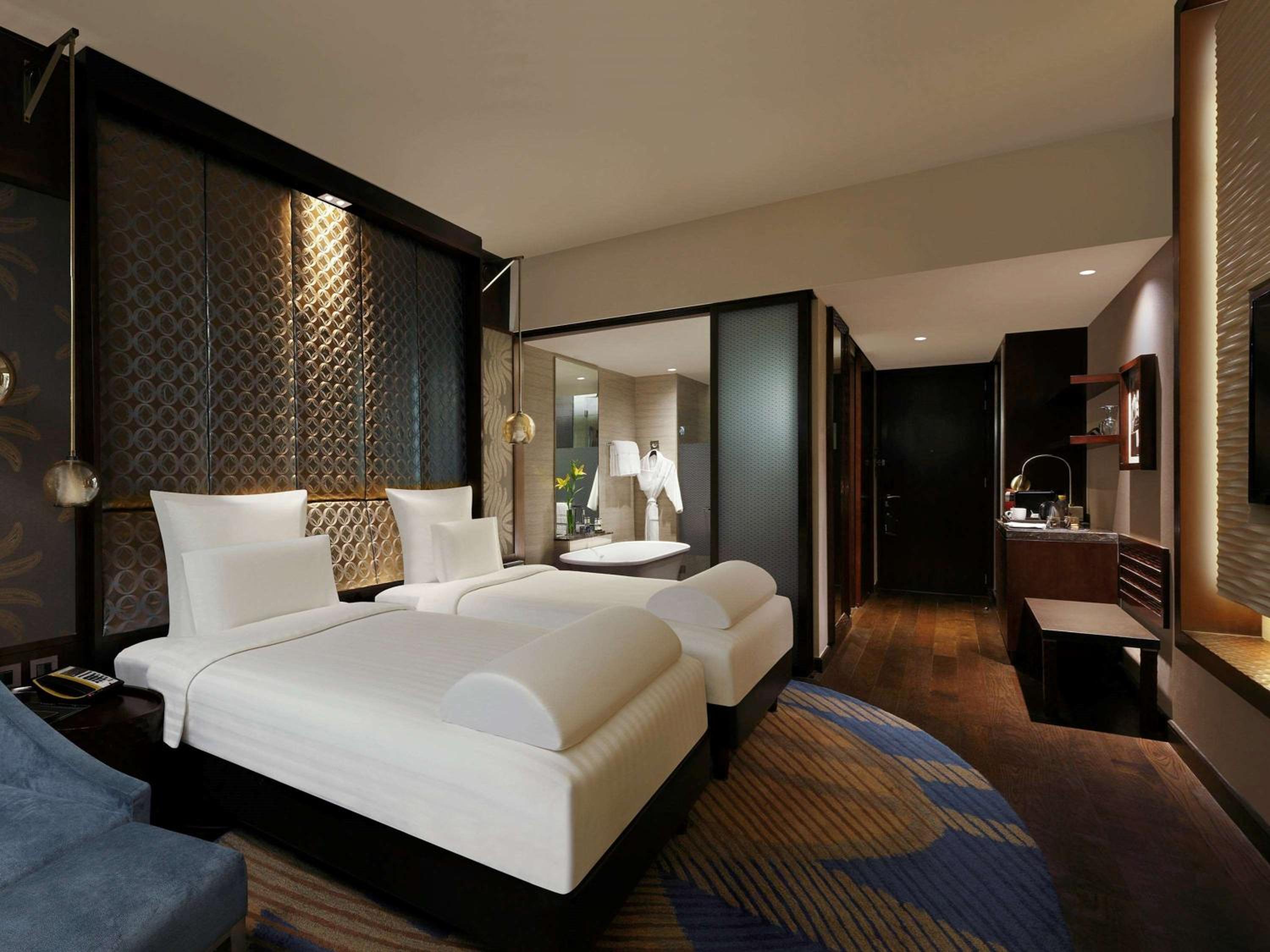 Executive Twin Room - City Side with 20% discount on food, beverages, spa and laundry | Complimentary one way airport transfer | Lounge access and cocktail hours thumbnail 6