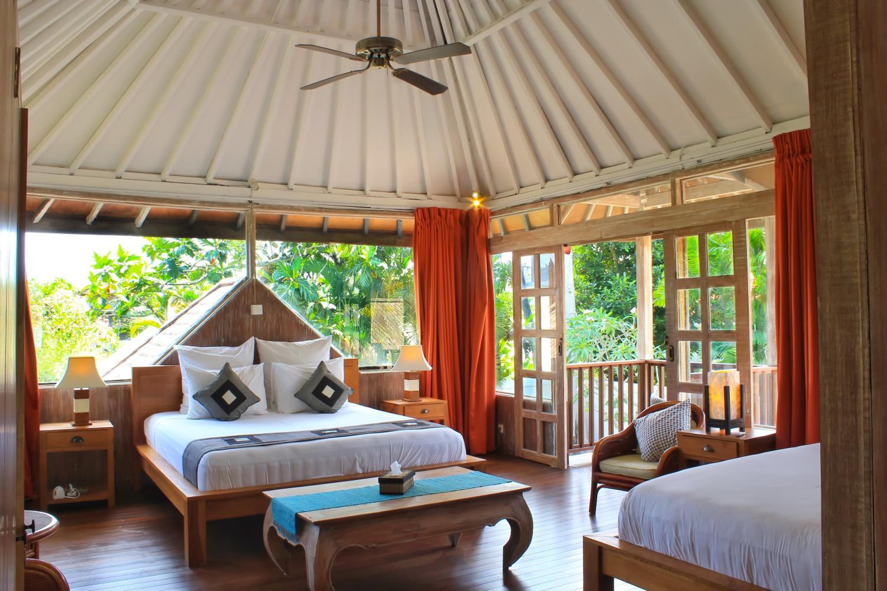 Four-Bedroom Villa with Private Pool - Photo 1