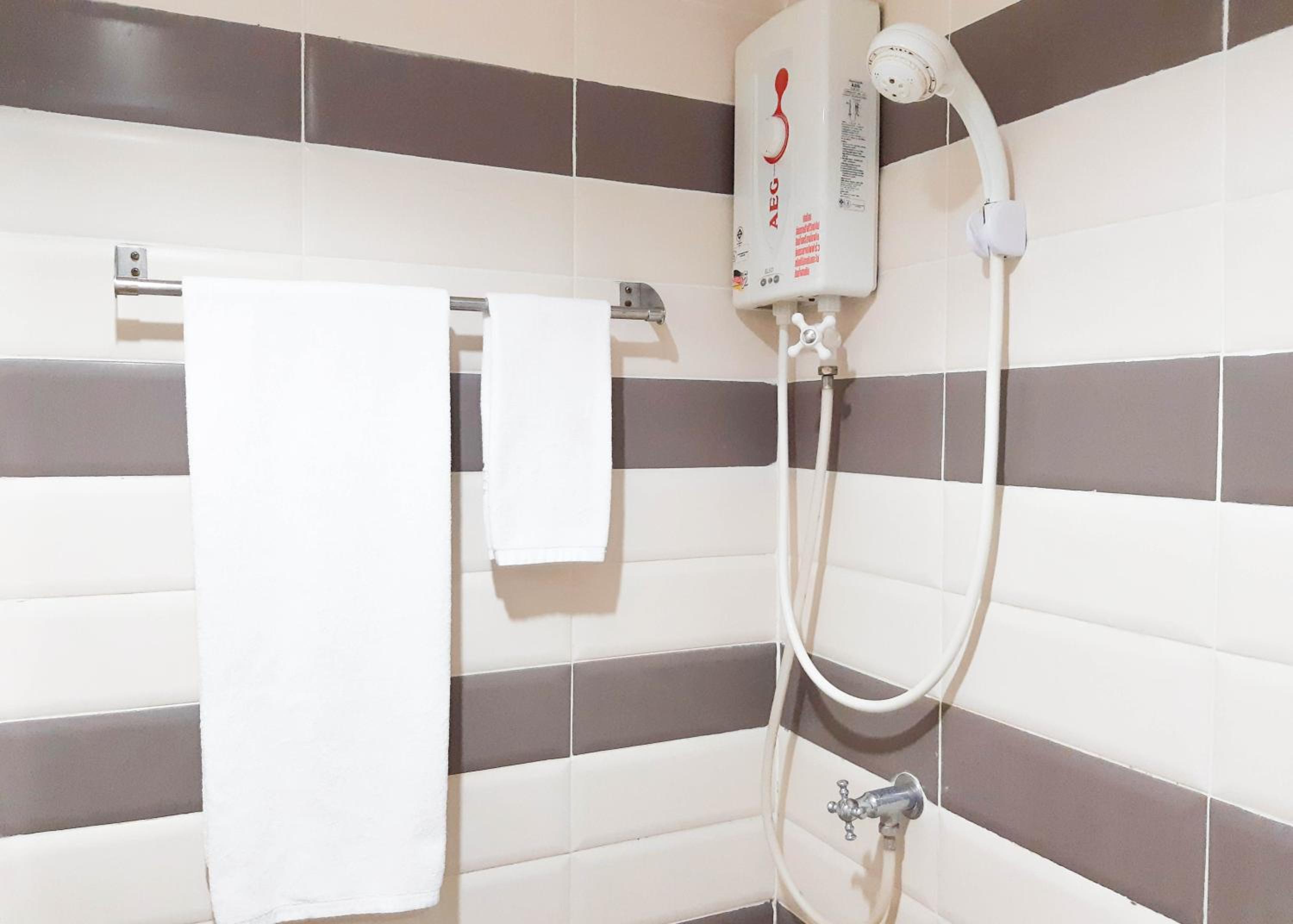 Single Room with Private Bathroom