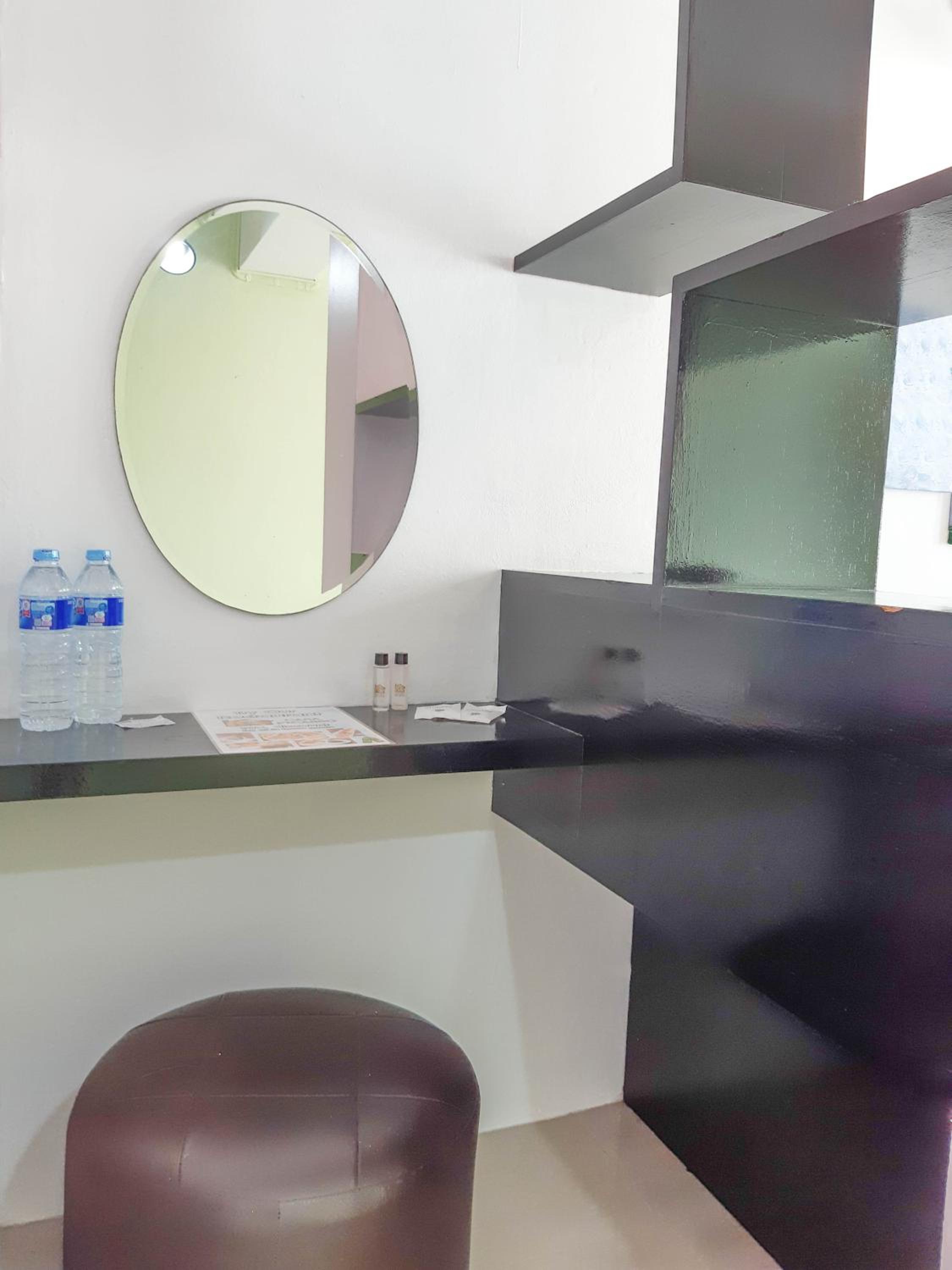 Superior Double or Twin Room with Balcony thumbnail 5