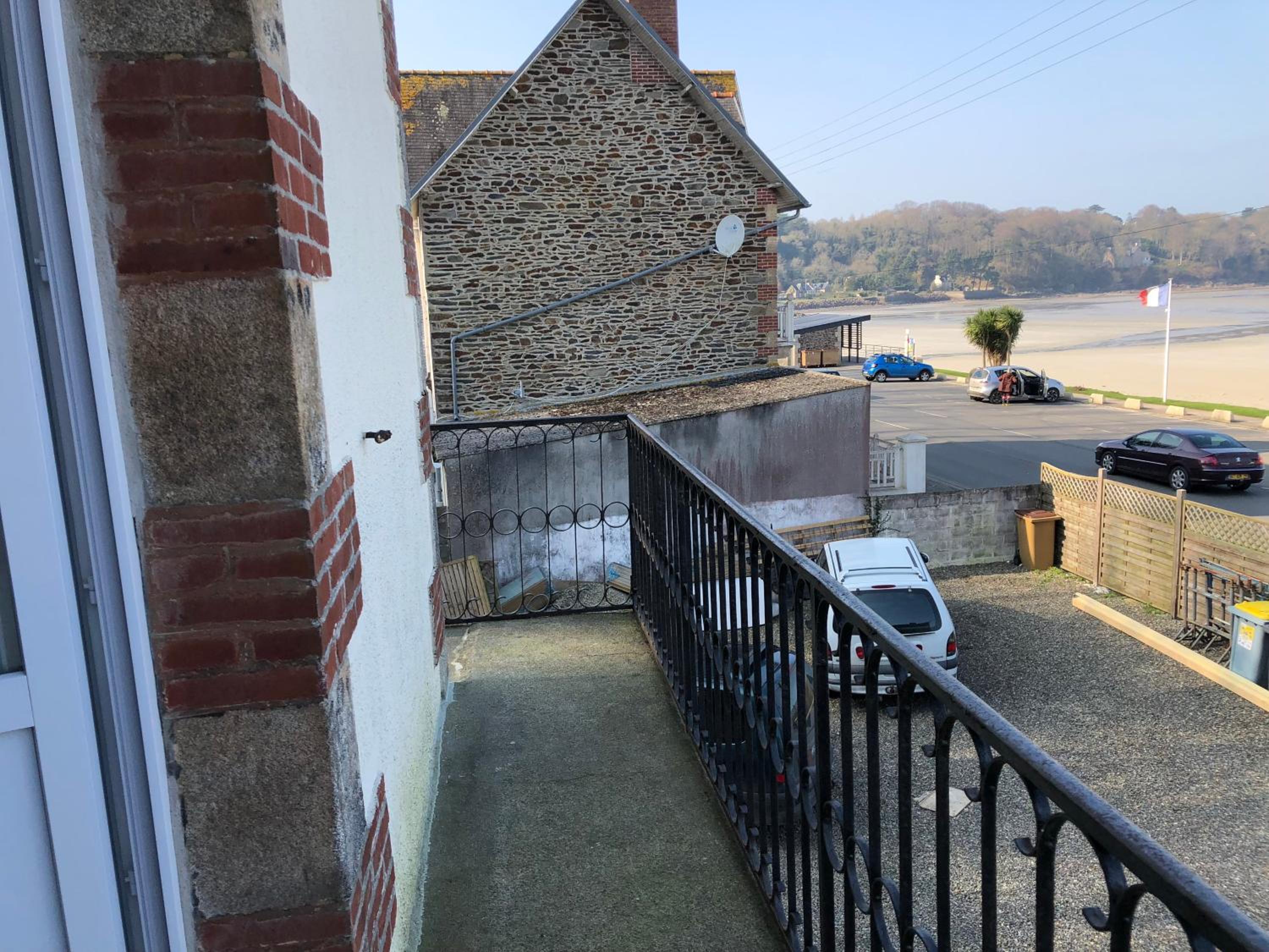 Apartment with Sea View photo 3