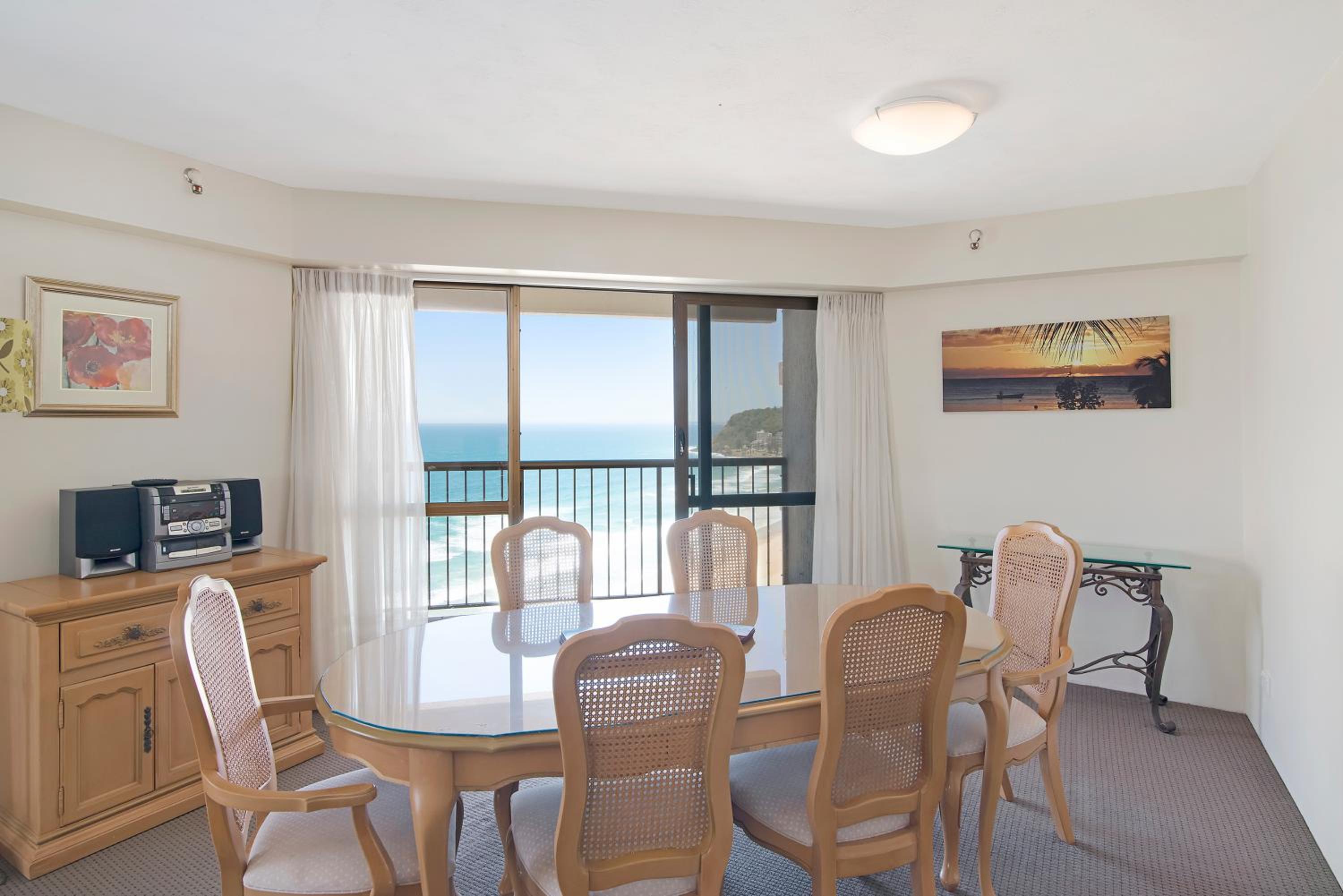 Three Bedroom Standard Ocean View Apartment photo 2