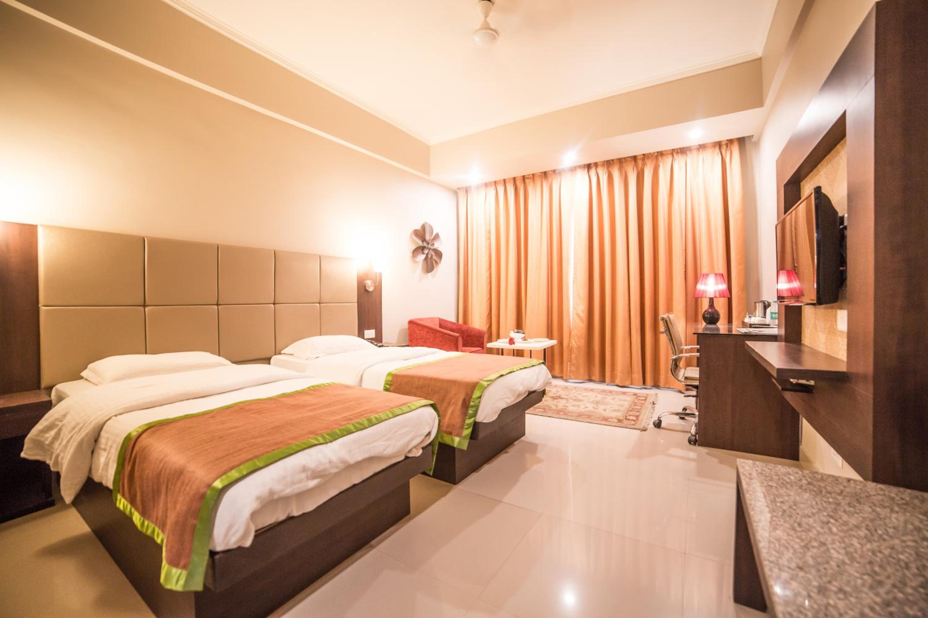 Executive Double Room - Photo 7