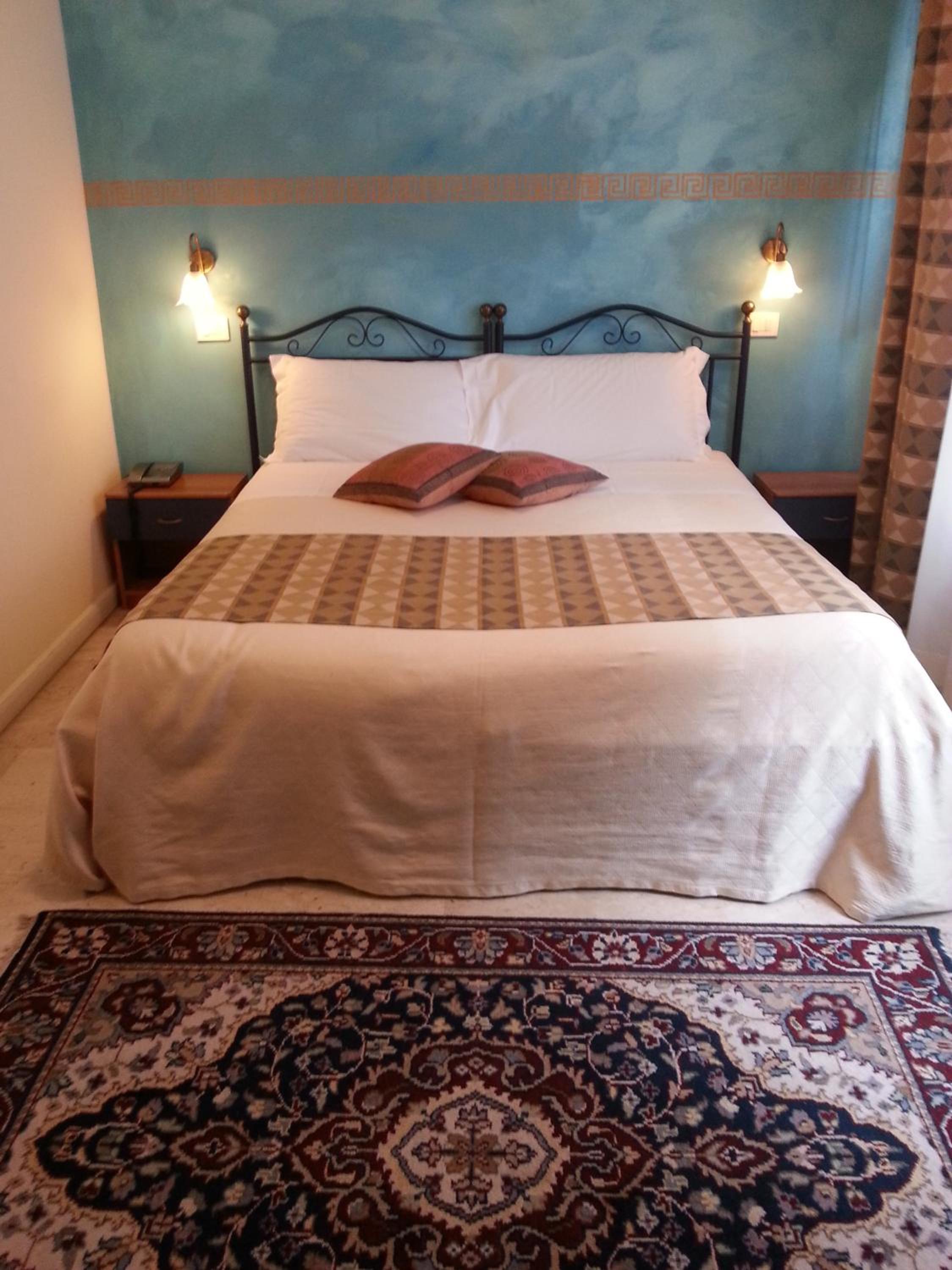 Double Room (1 Adult) photo 2