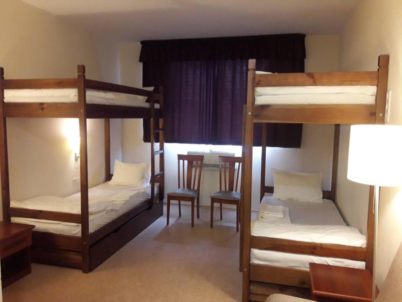 Superior Quadruple Room photo 2