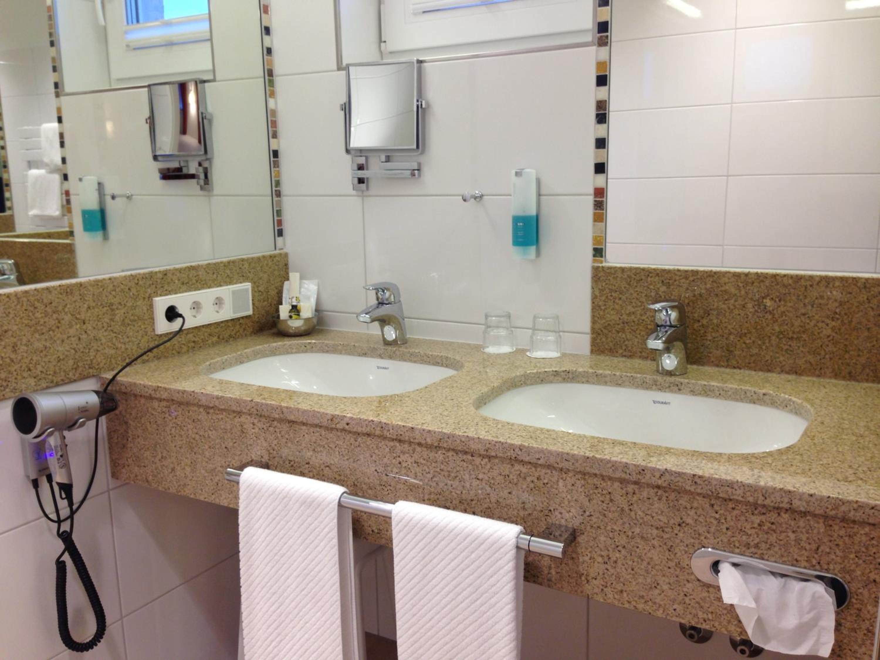 Business Double Room - Photo 2