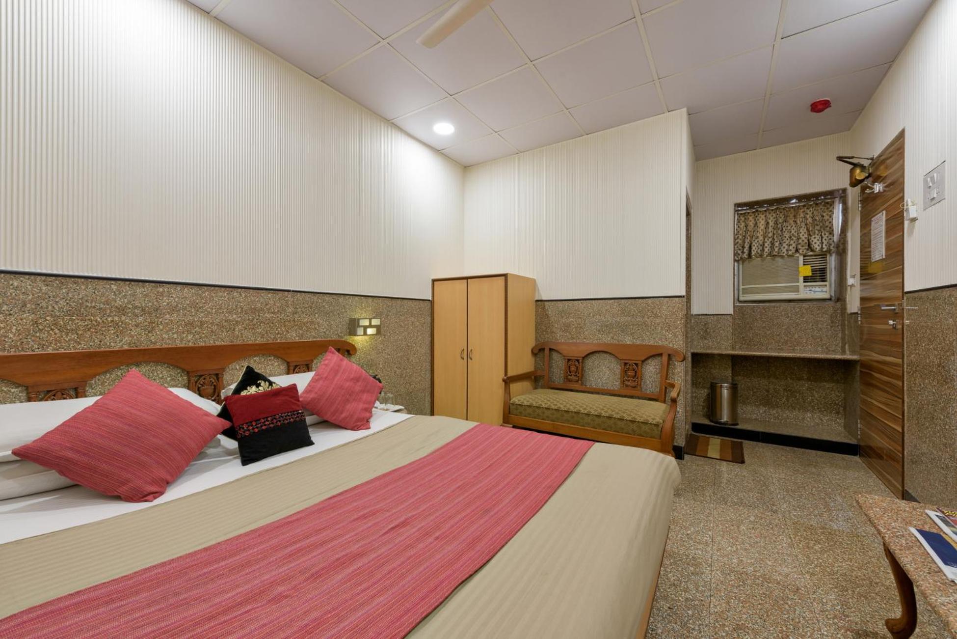 Deluxe Single Room