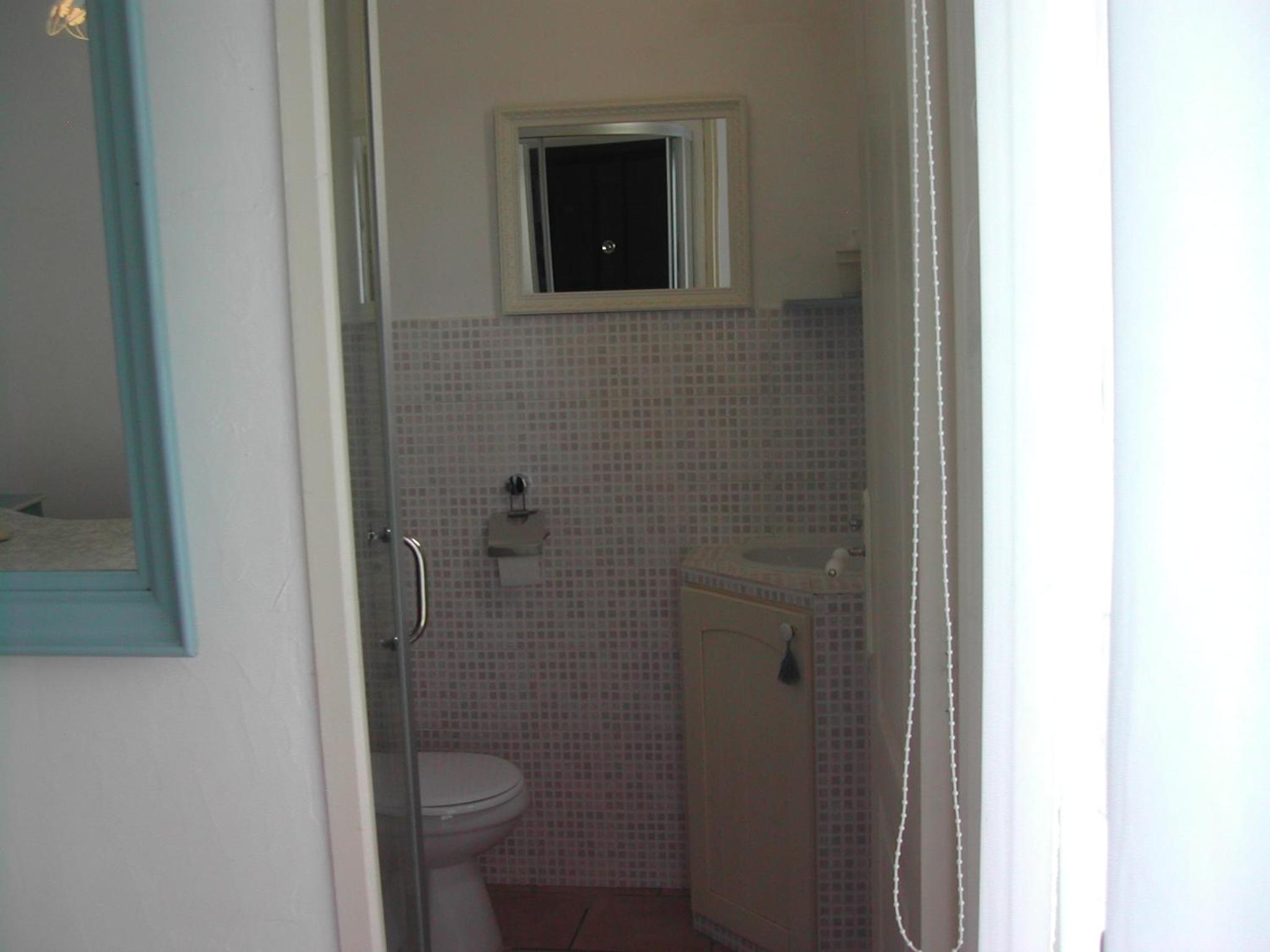 Studio with Pool View - Photo 7