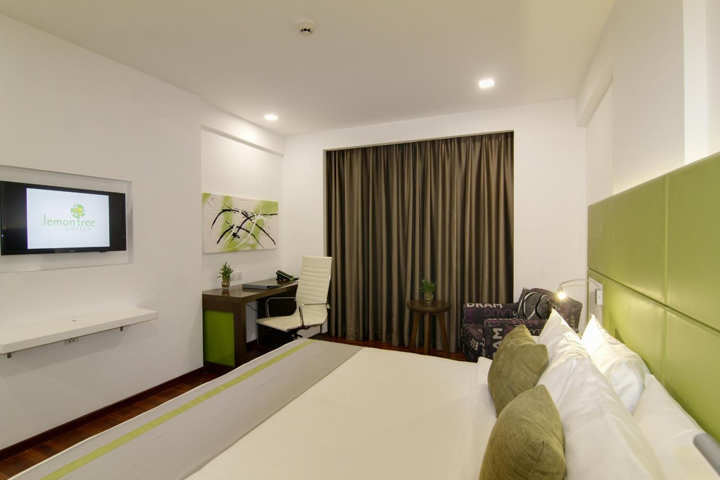 Business Room (Complimentary Welcome Drink on arrival,Early Check-In upto 2 hours (subject to availability)) photo 2