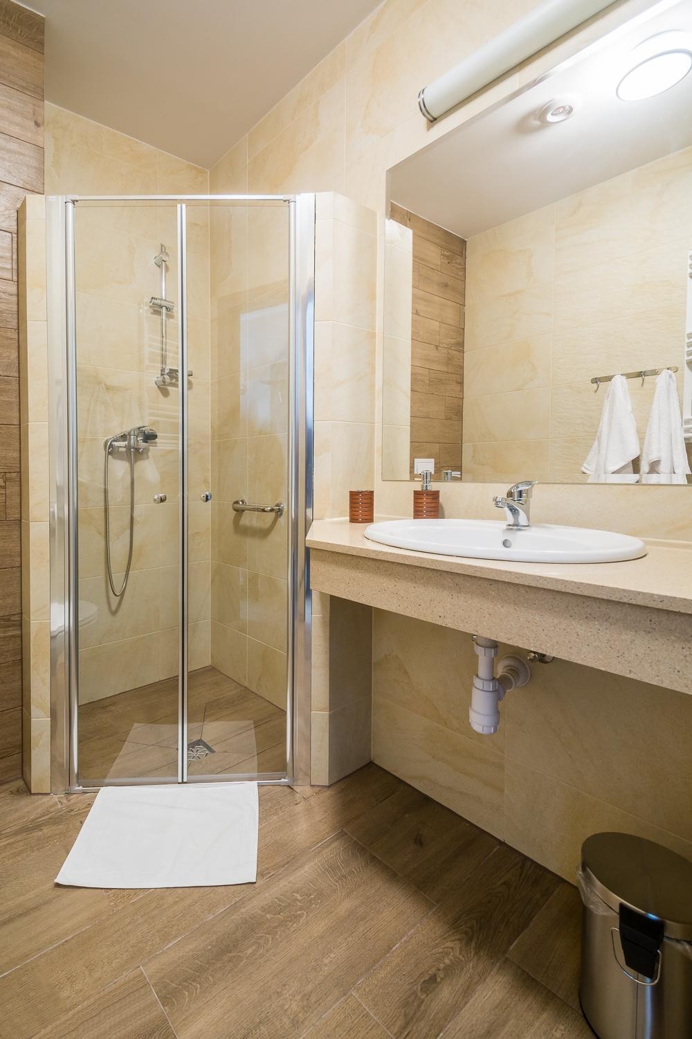 Triple Room with Private Bathroom photo 3