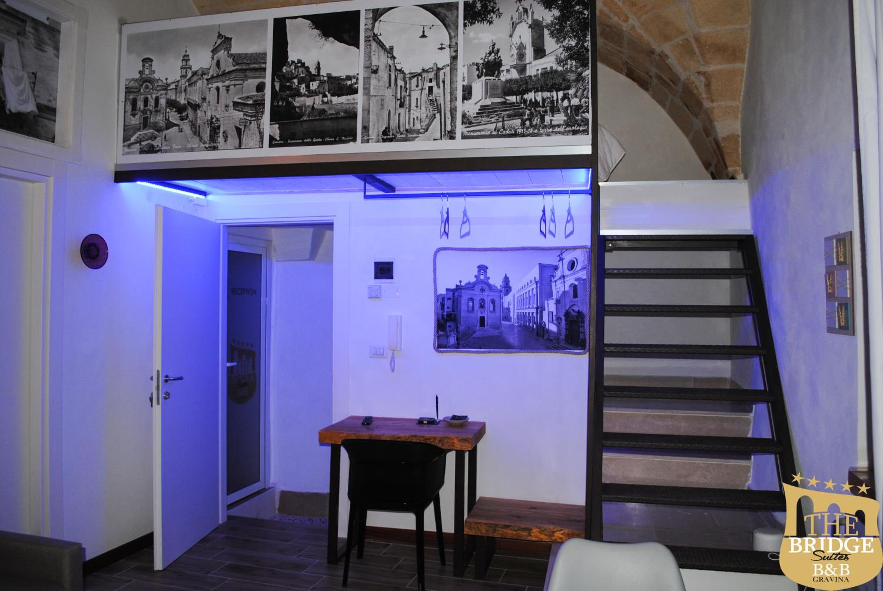 Junior Suite with Balcony - Photo 14