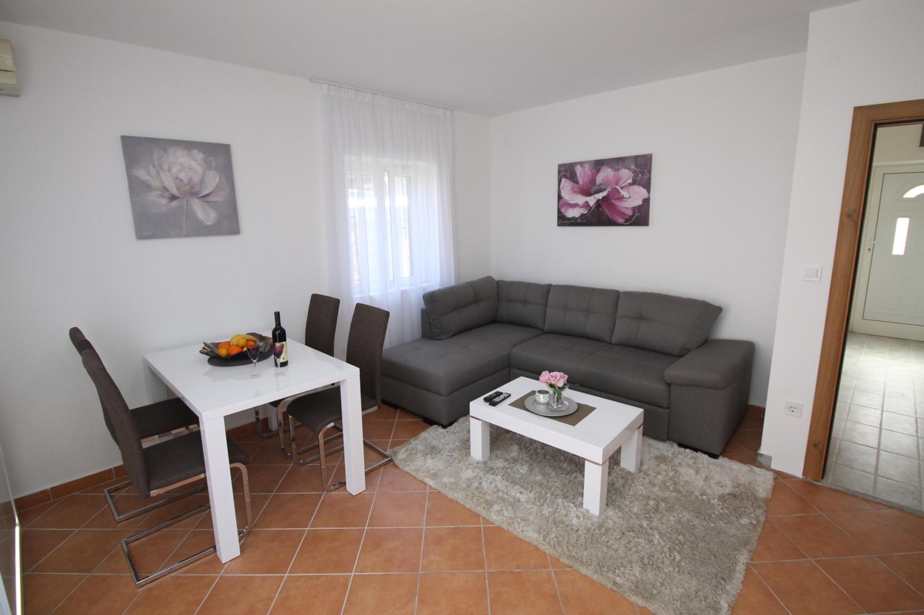 Apartment with Sea View
