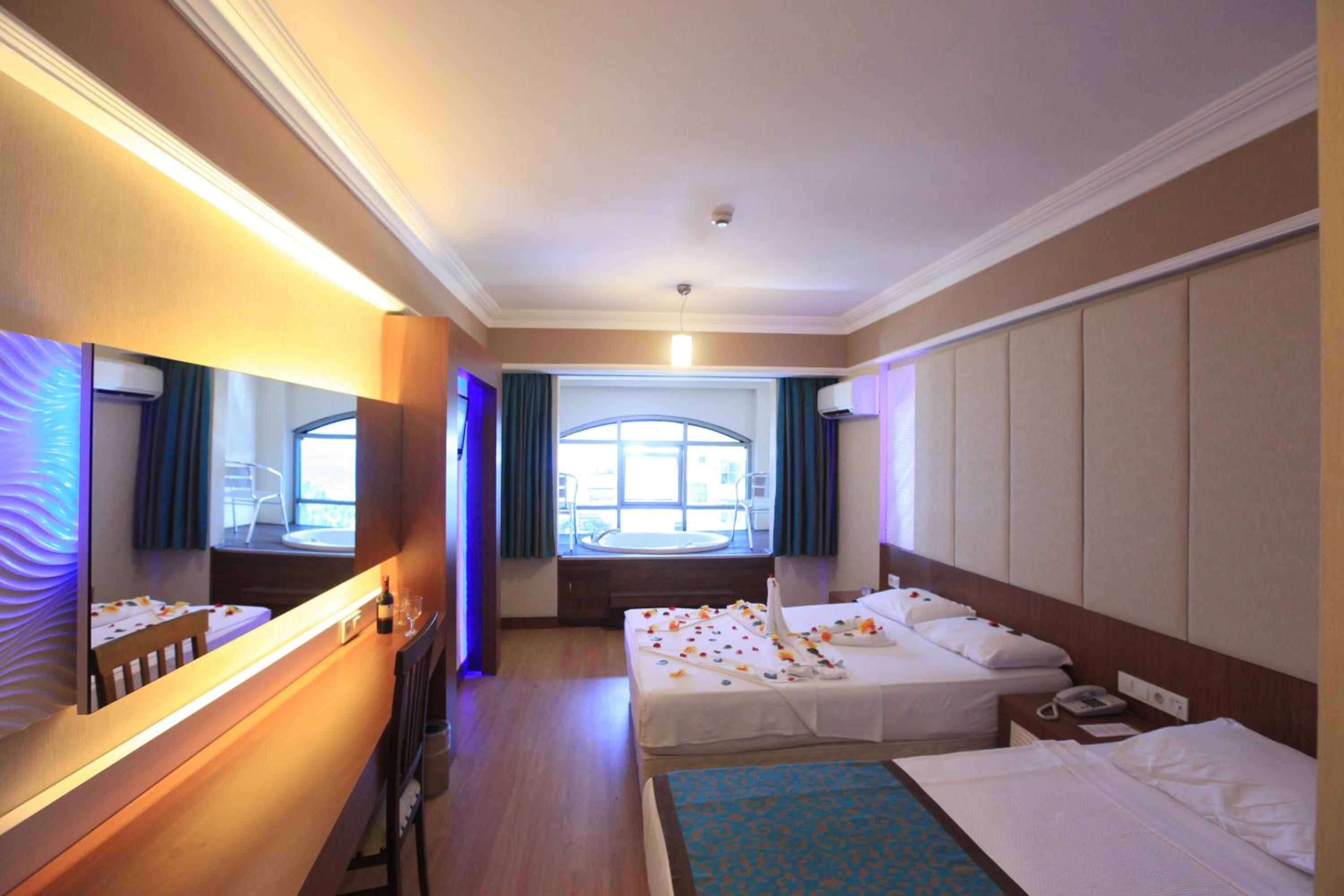 Standard Double Room with Spa Bath