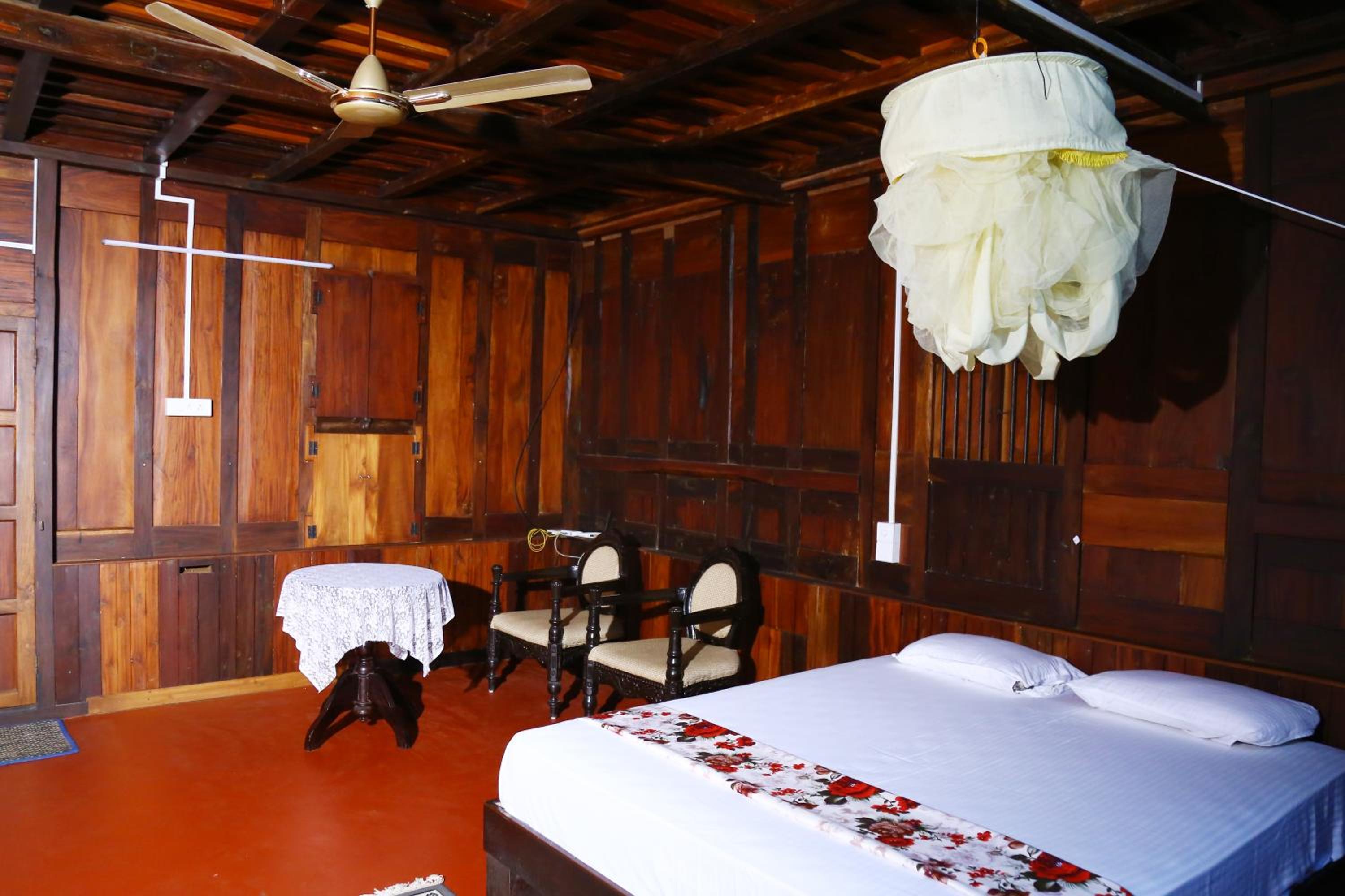 One-Bedroom Chalet - Photo 8