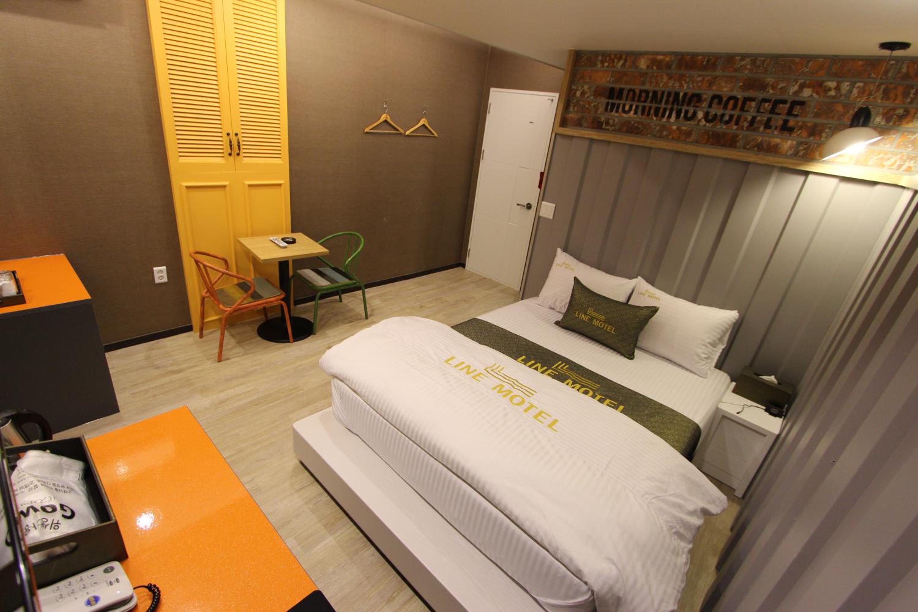 Deluxe Double Room photo 2