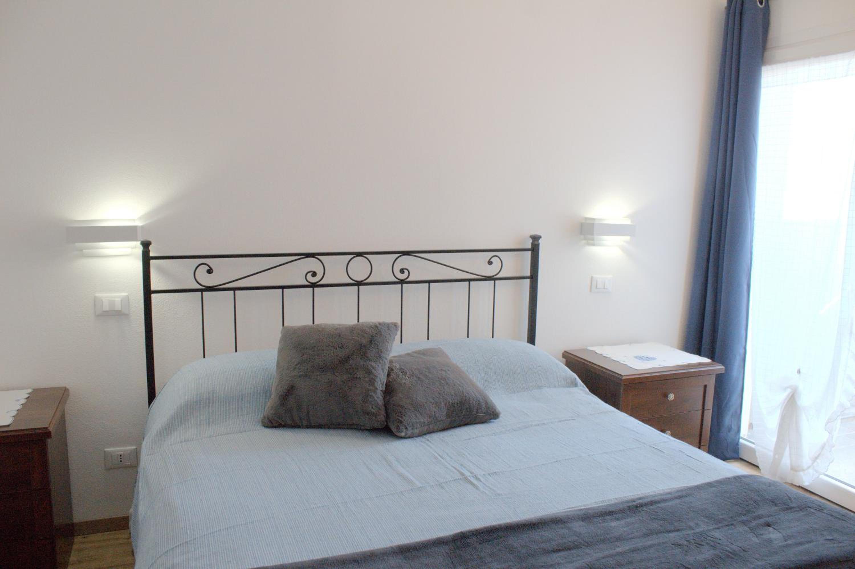 Double Room with Balcony - Photo 1