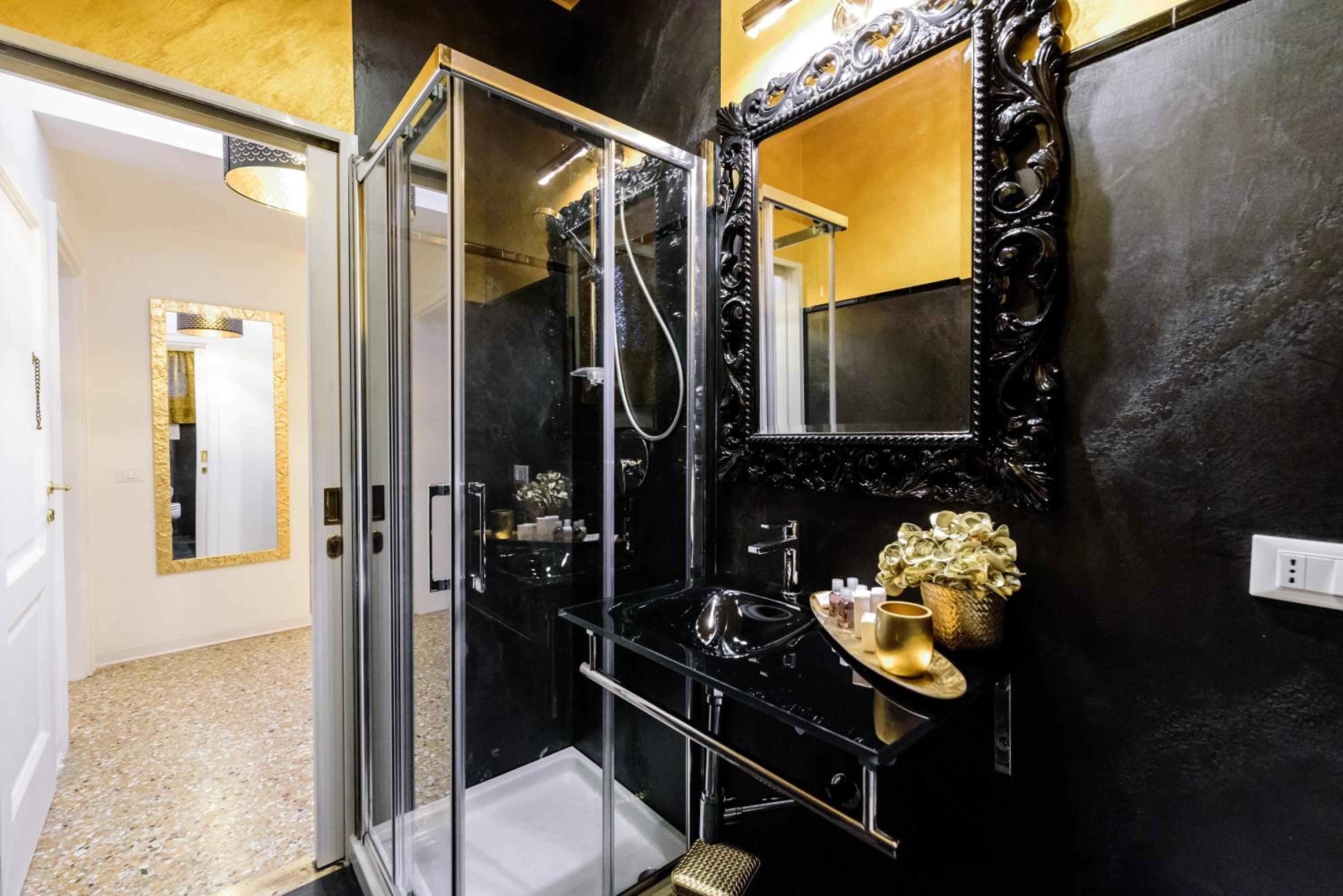 Superior Apartment photo 2