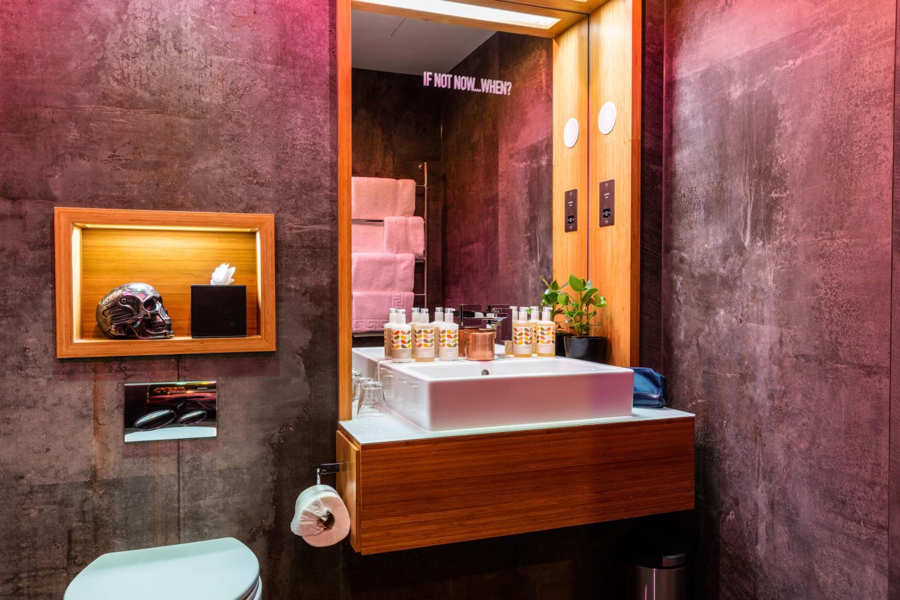 Diesel Corner Suites