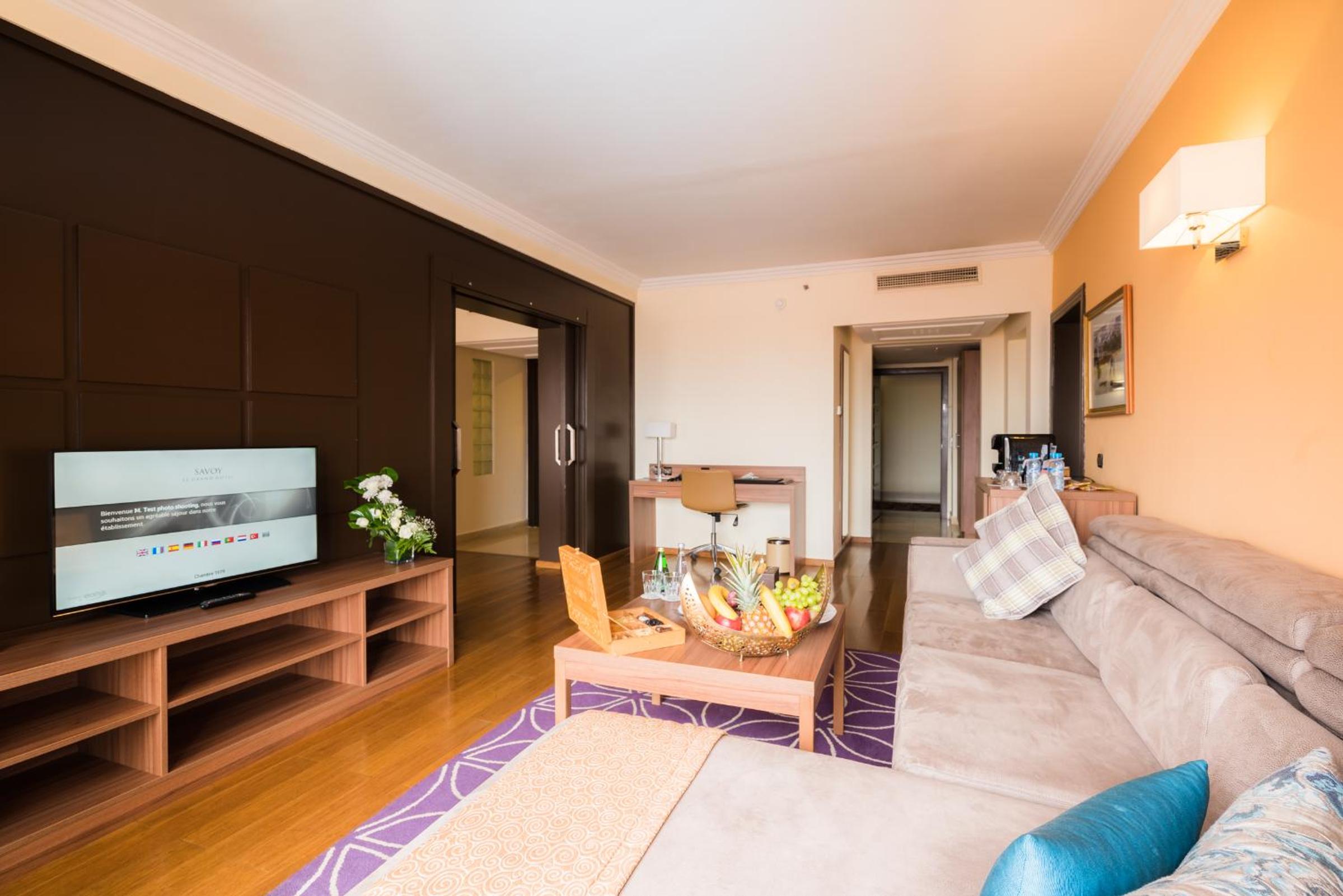 Prestige Suite Jaccuzi Two Double Rooms With Pool View