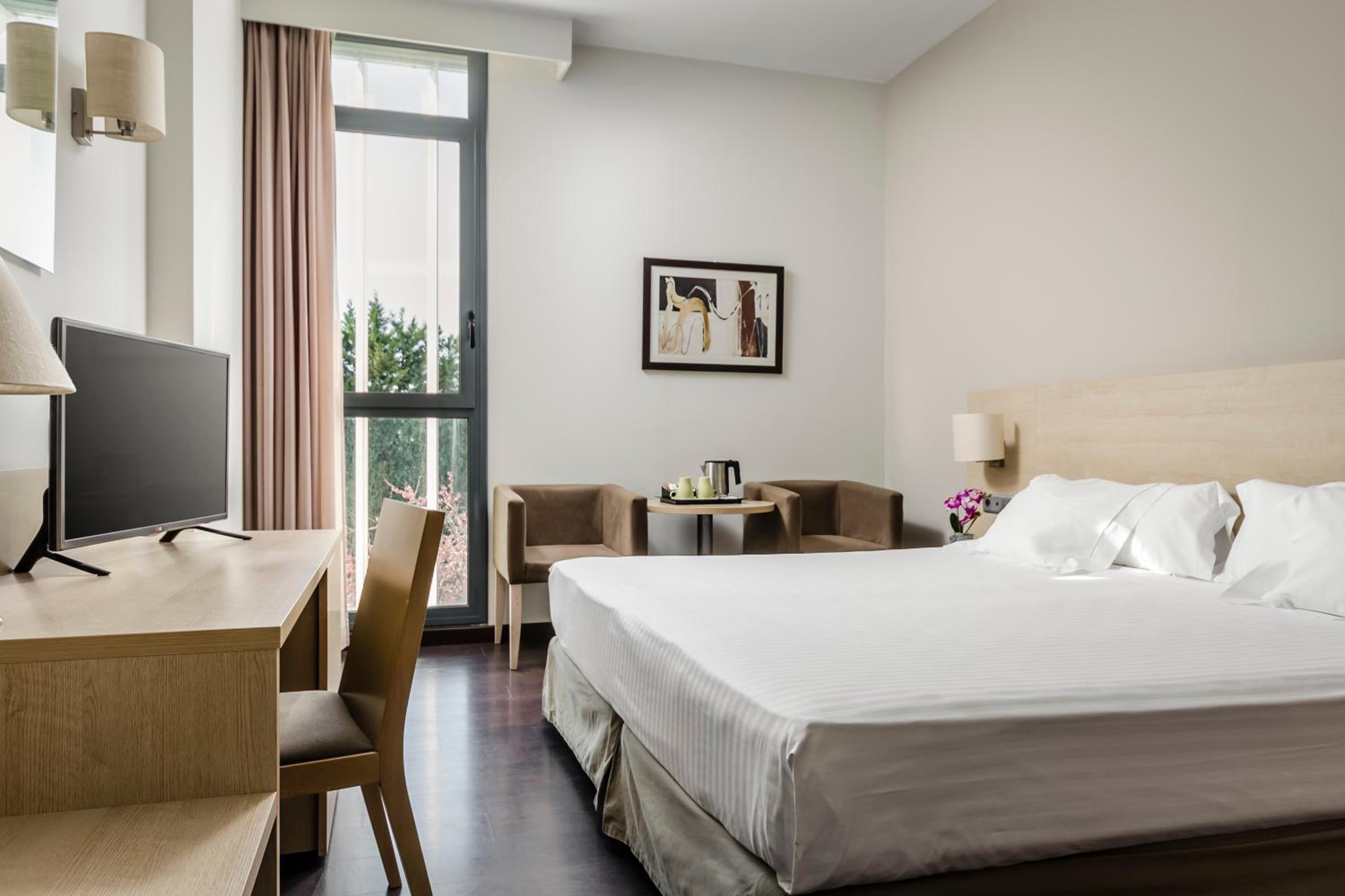 Double or Twin Room - Photo 1