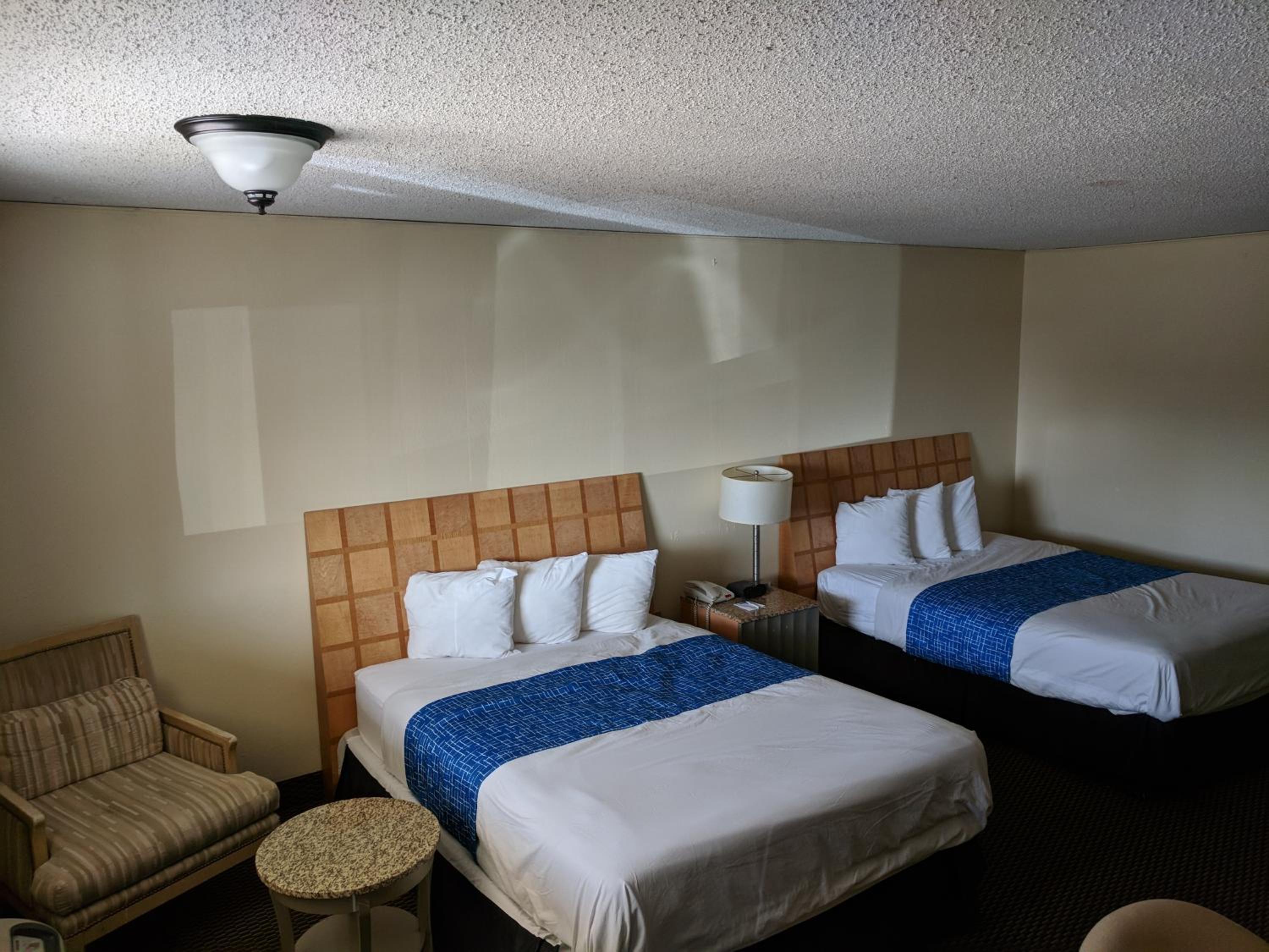Queen Room with Two Queen Beds - Smoking