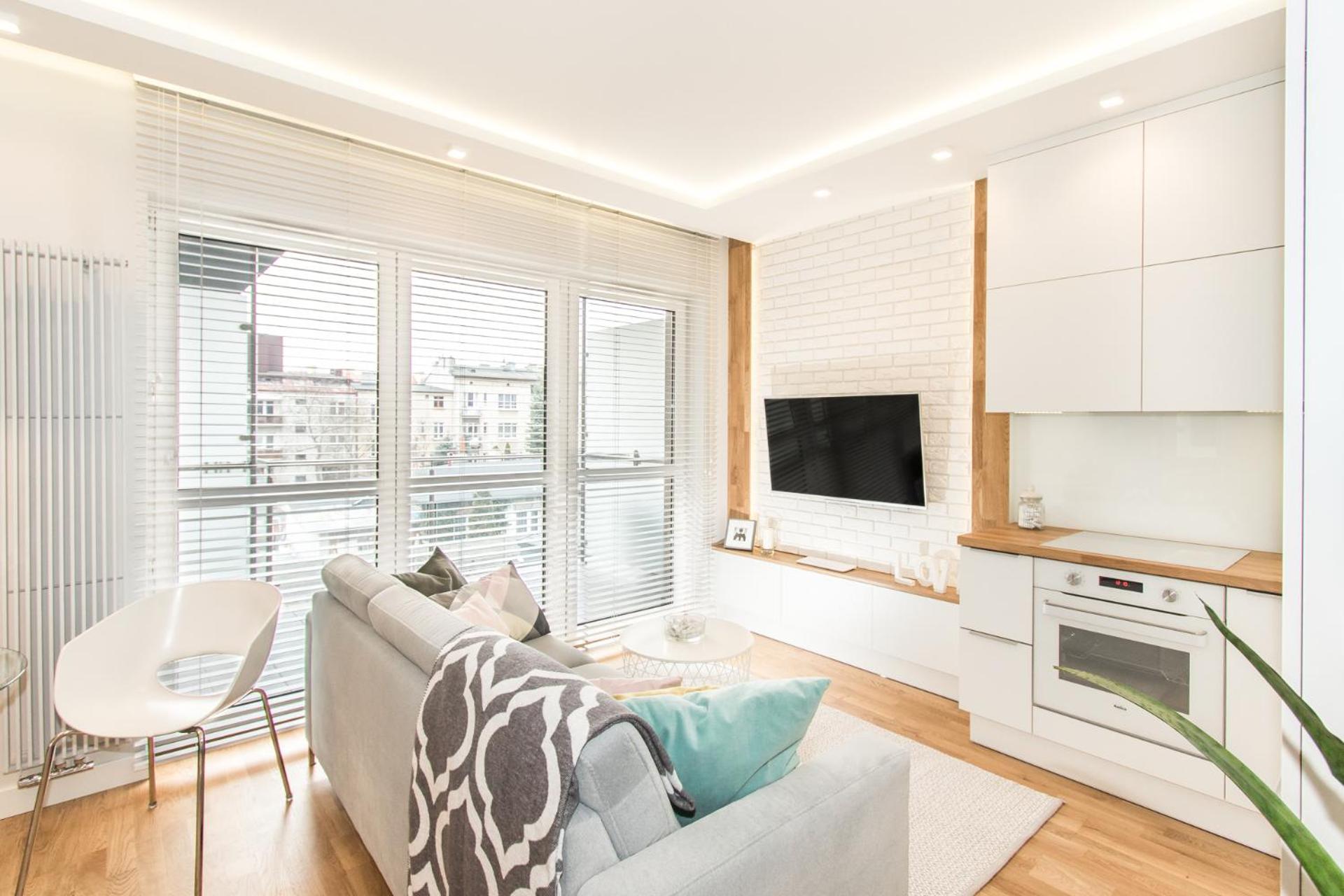 Apartment with Balcony photo 1