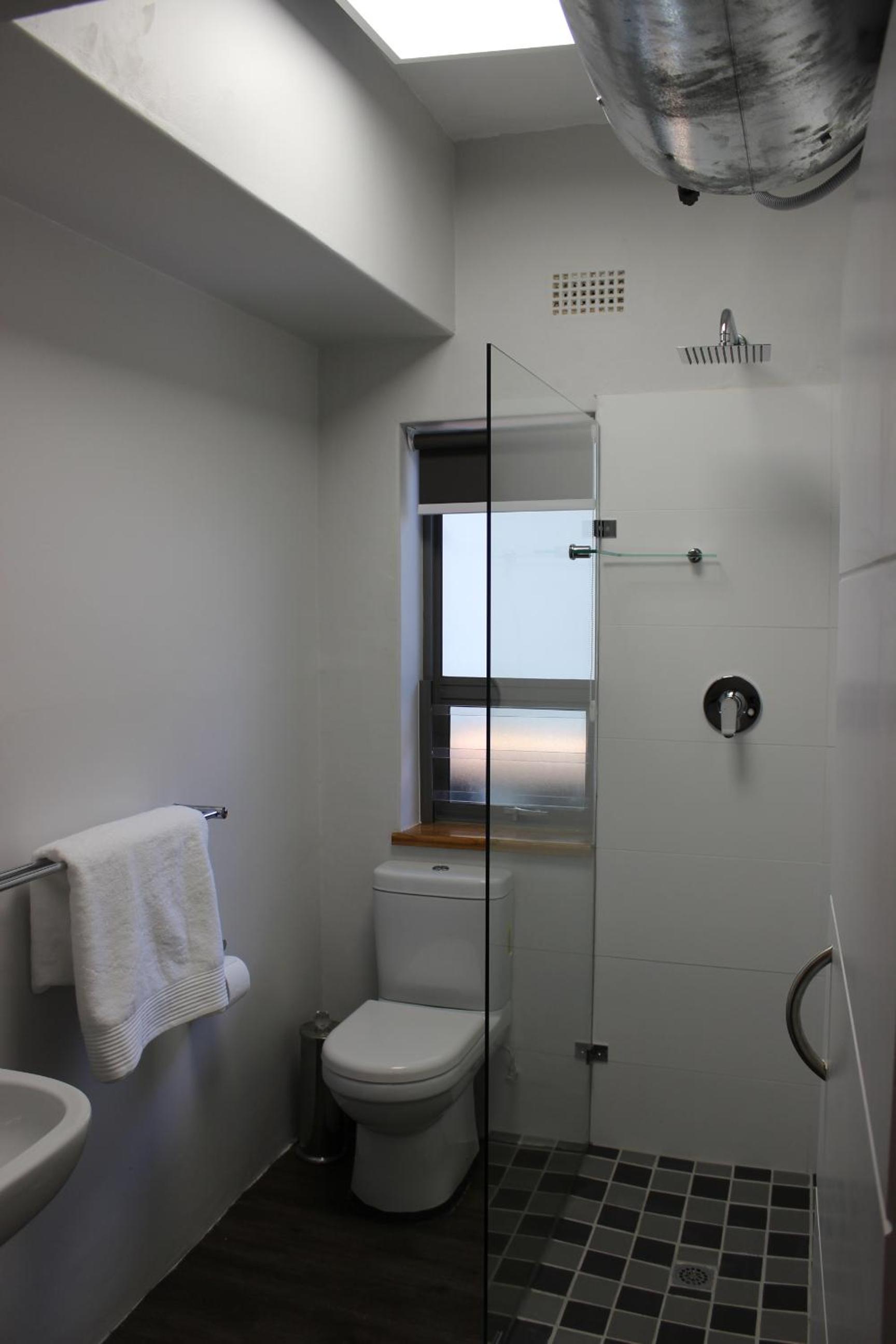 One-Bedroom Apartment - Photo 4