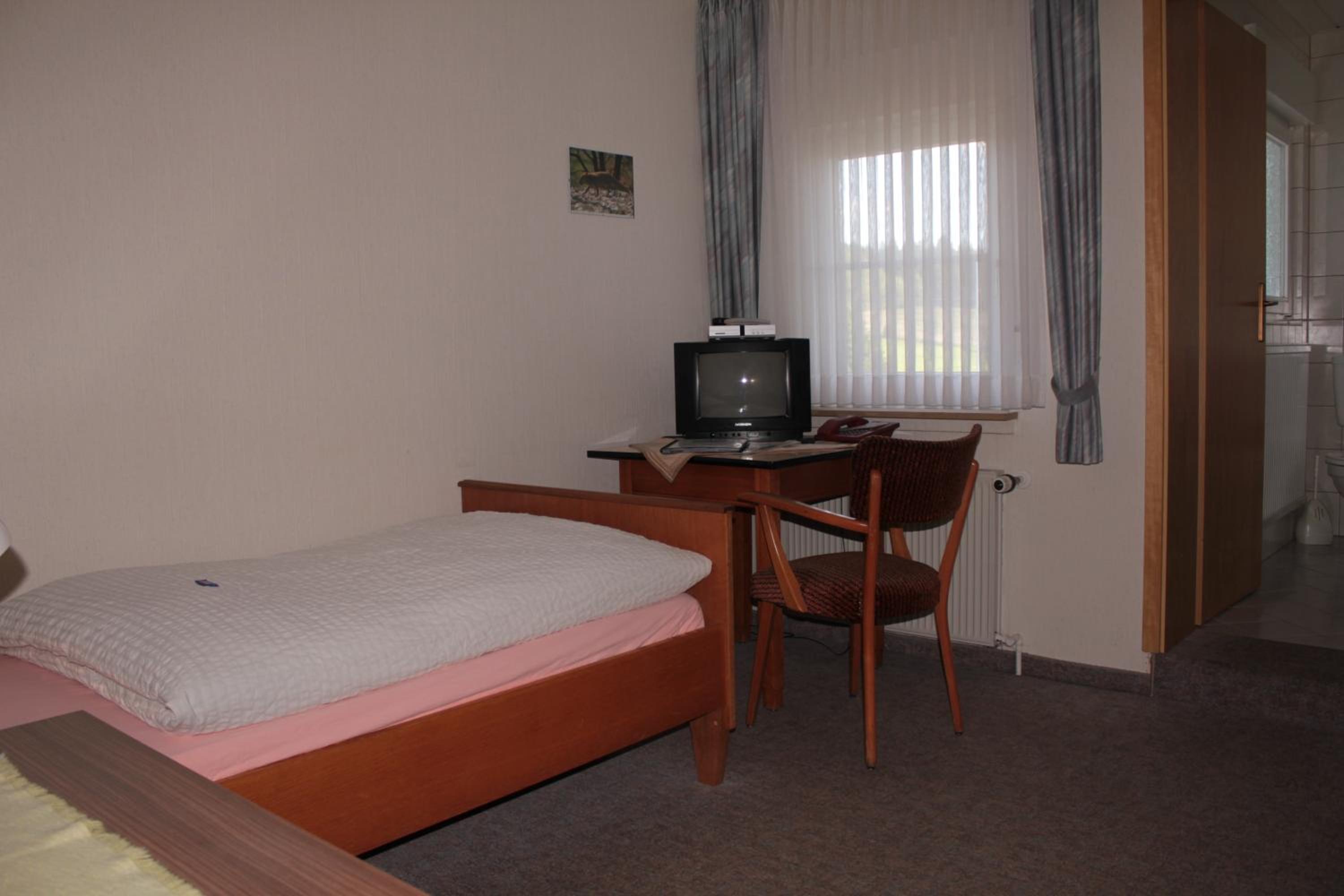 Single Room photo 3