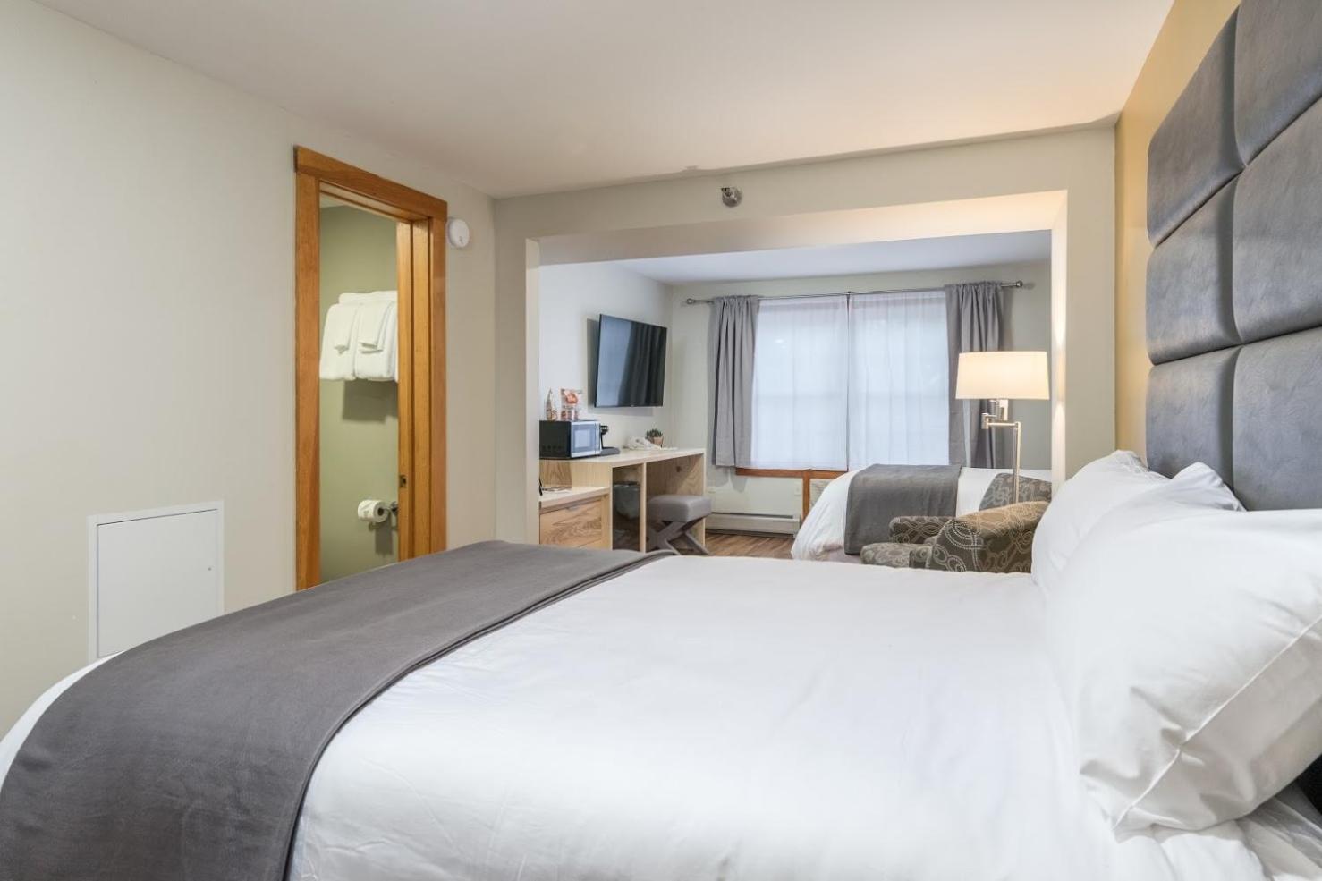 Two Queen Room Main Inn photo 1