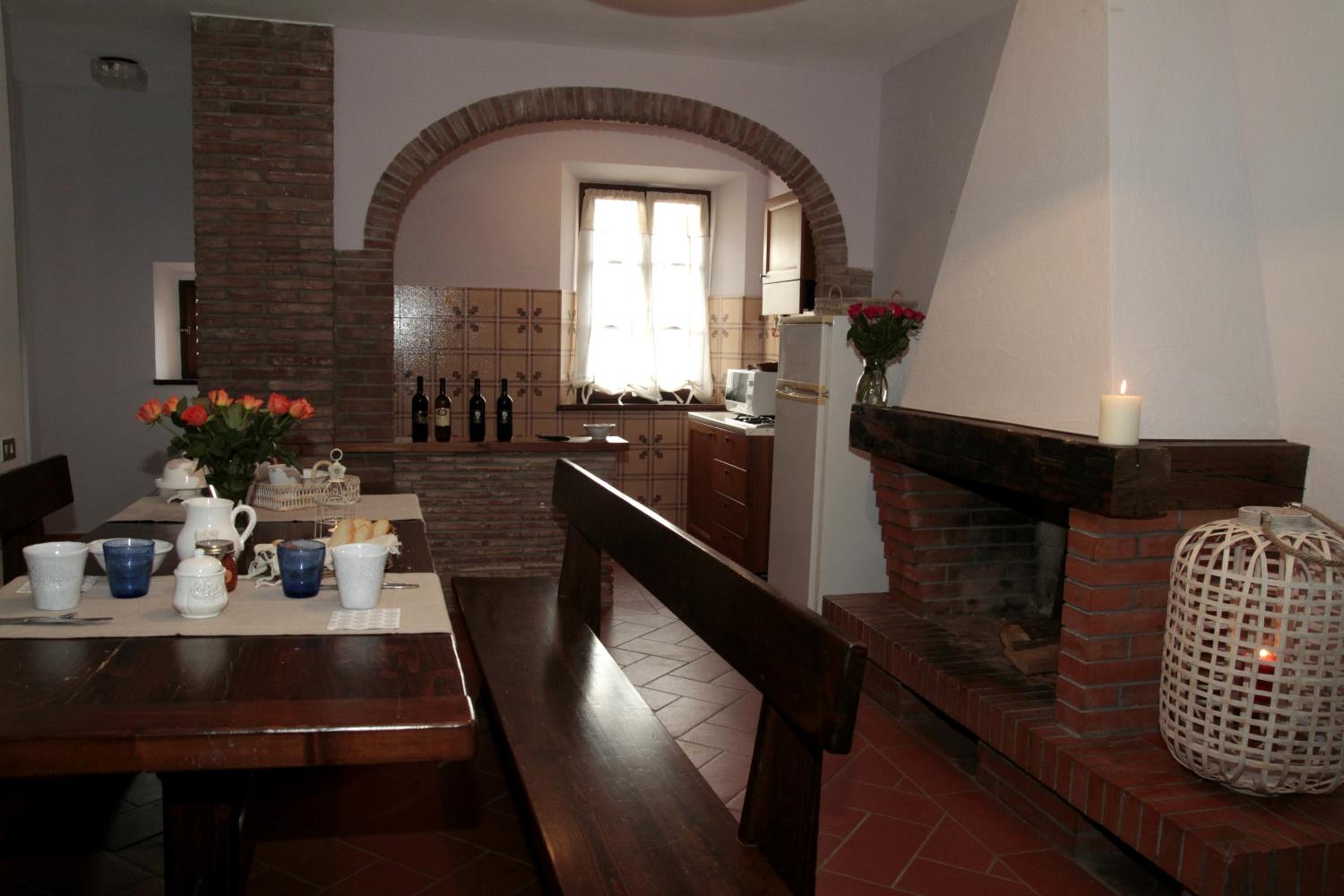 Two-Bedroom Apartment - Photo 7