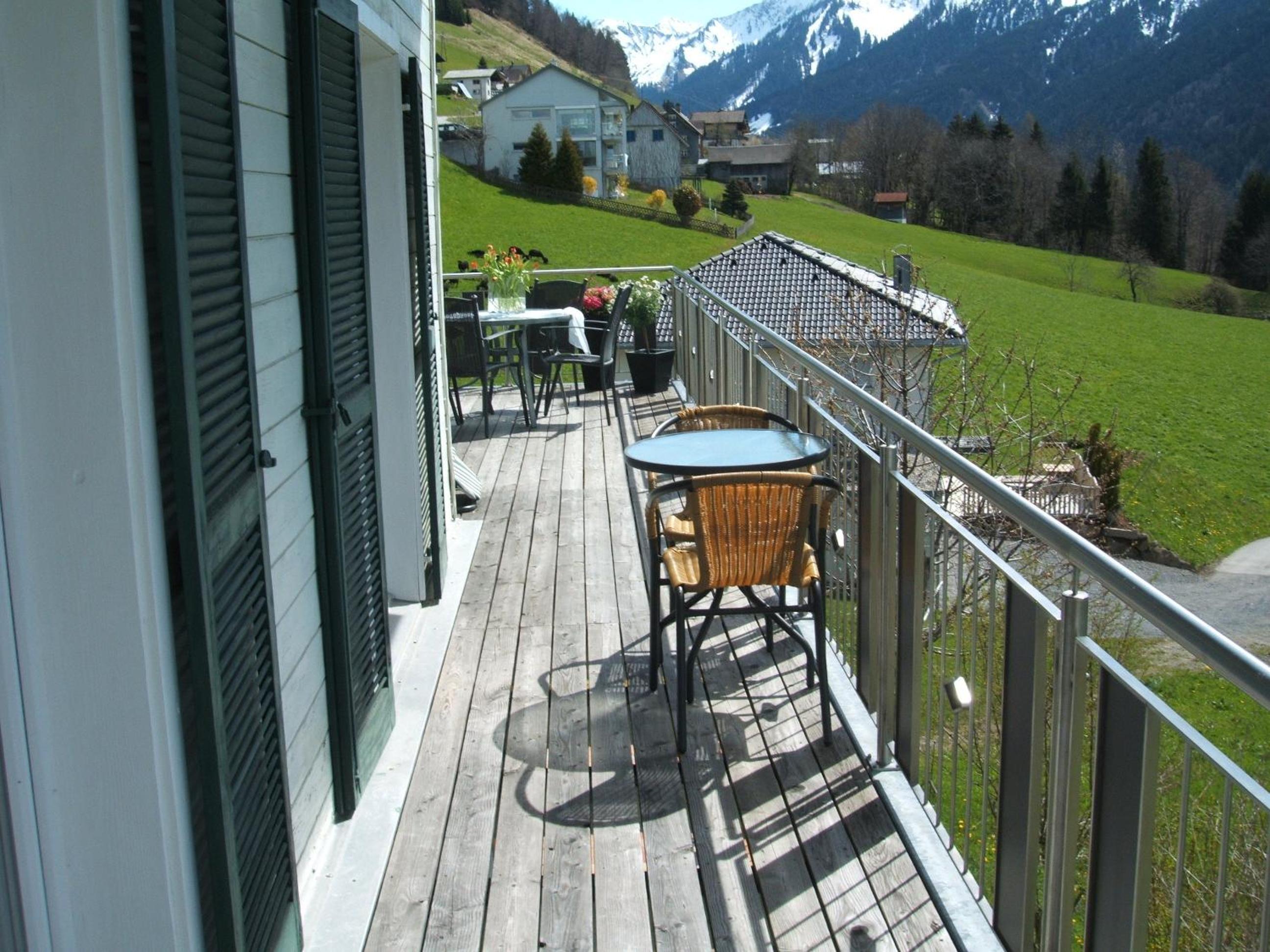 Two-Bedroom Apartment with Balcony photo 2