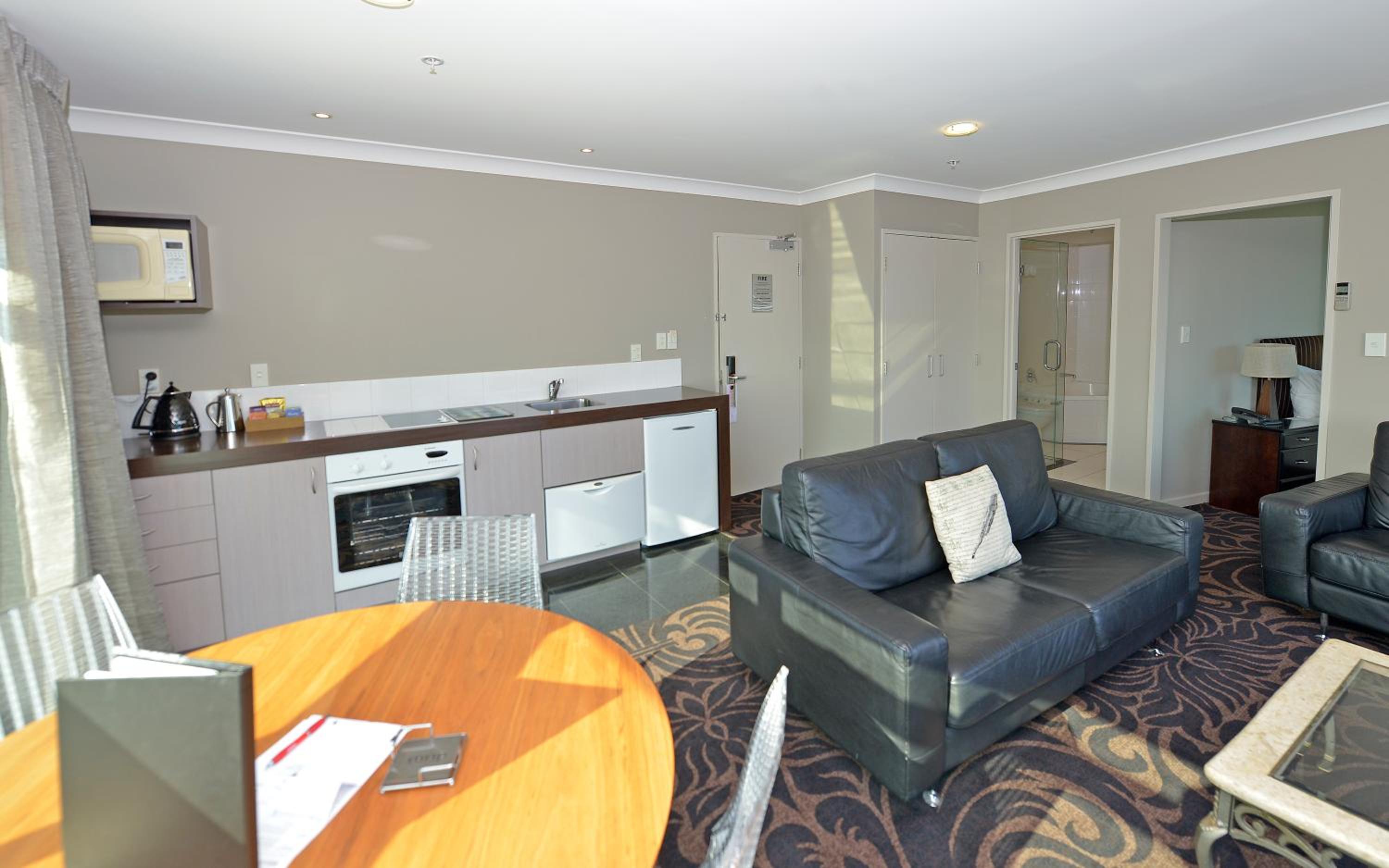 Penthouse Suite thumbnail 6