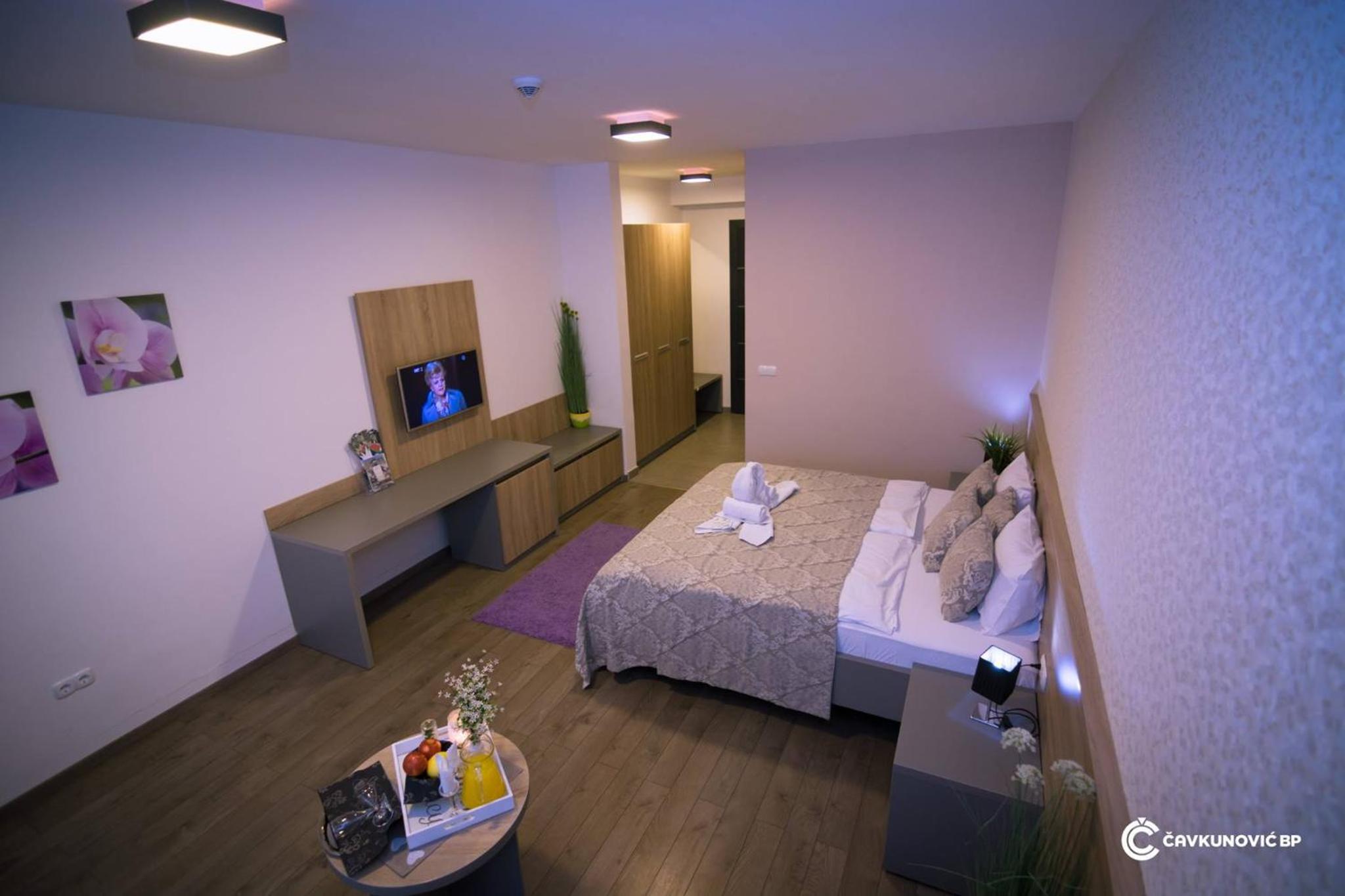 Standard Twin Room with Sofa photo 2