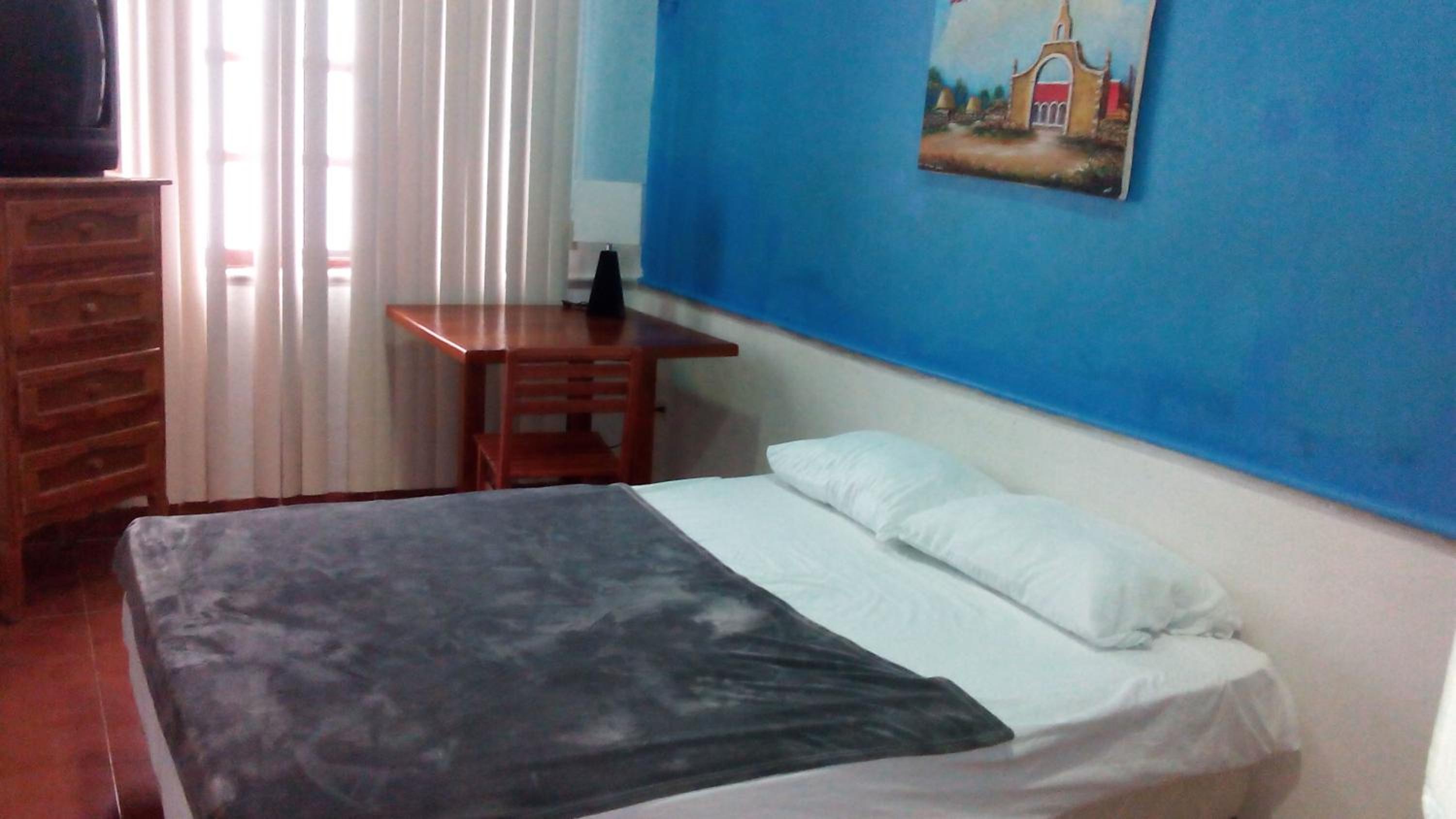 Queen Room photo 3