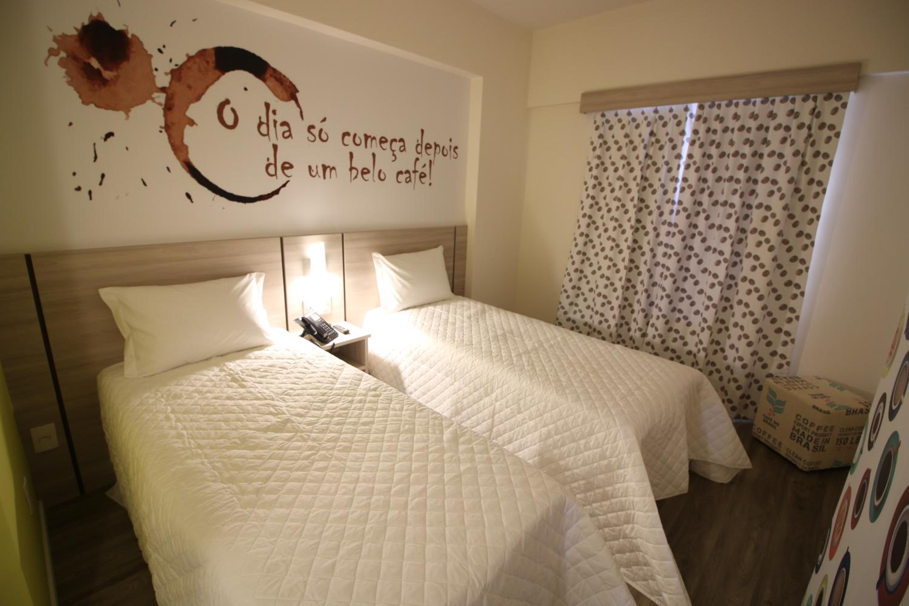 Standard Twin Room photo 3