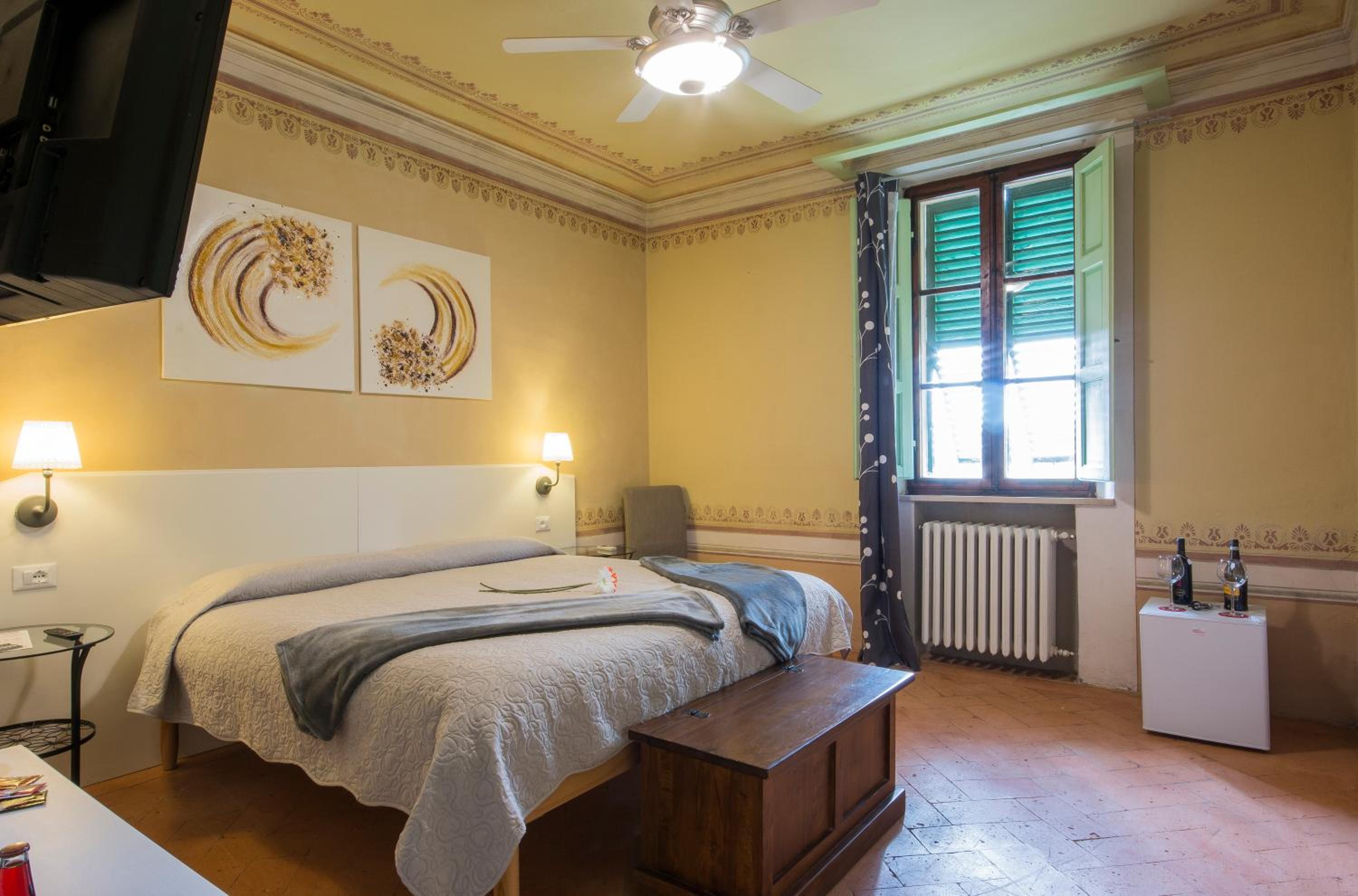 Deluxe Double or Twin Room with Spa Bath