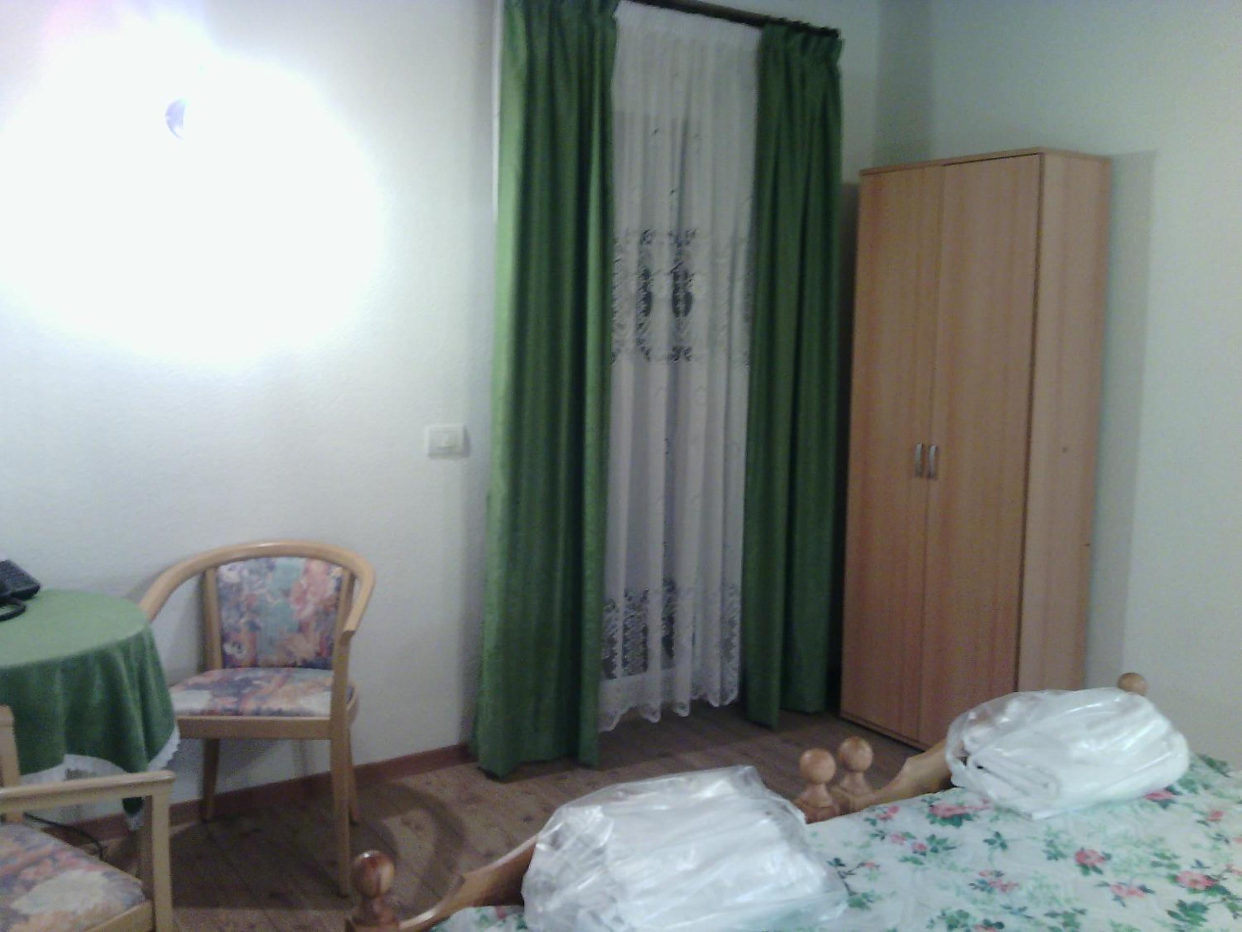 Double or Twin Room with Bathroom - Photo 31