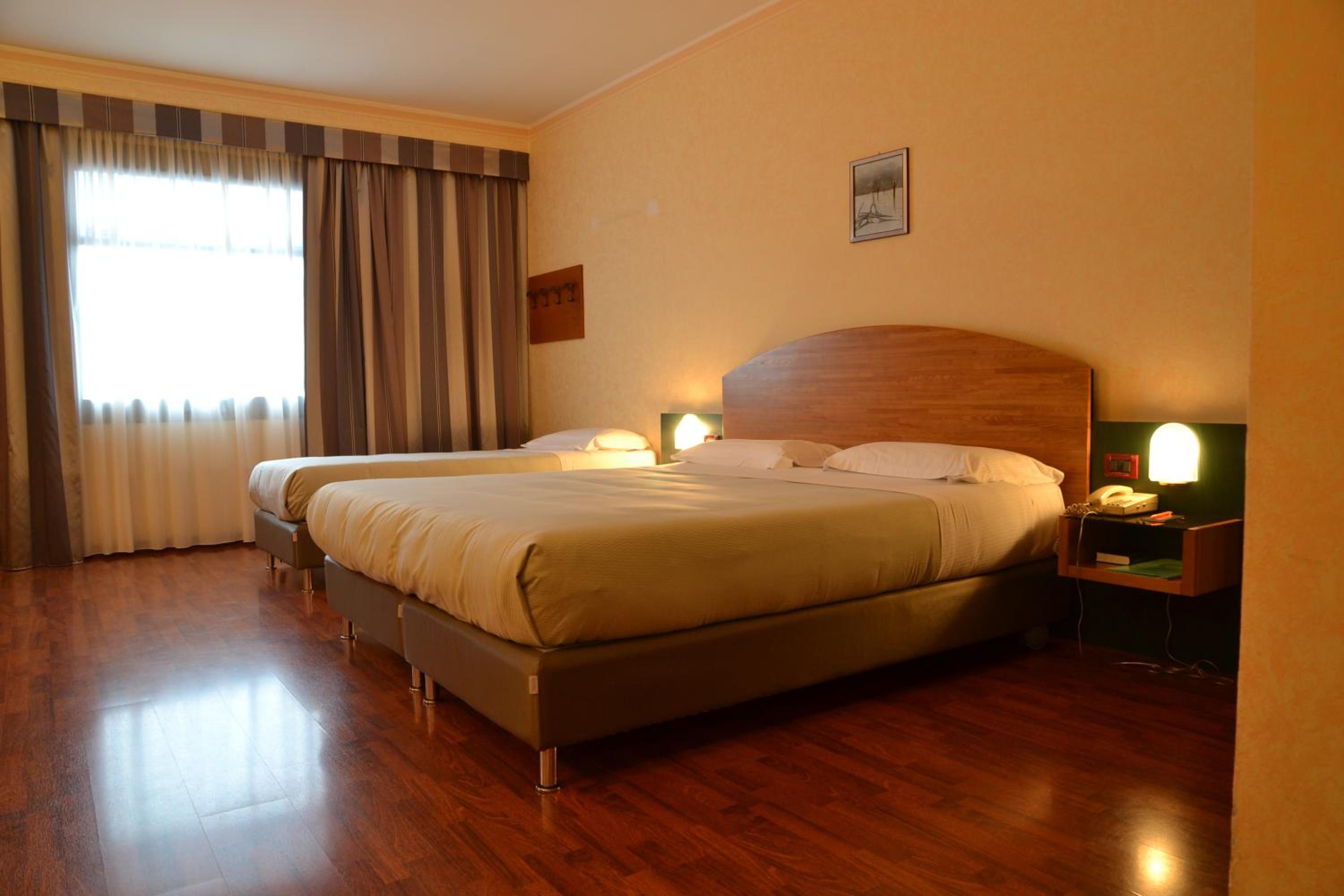 Quadruple Room photo 2