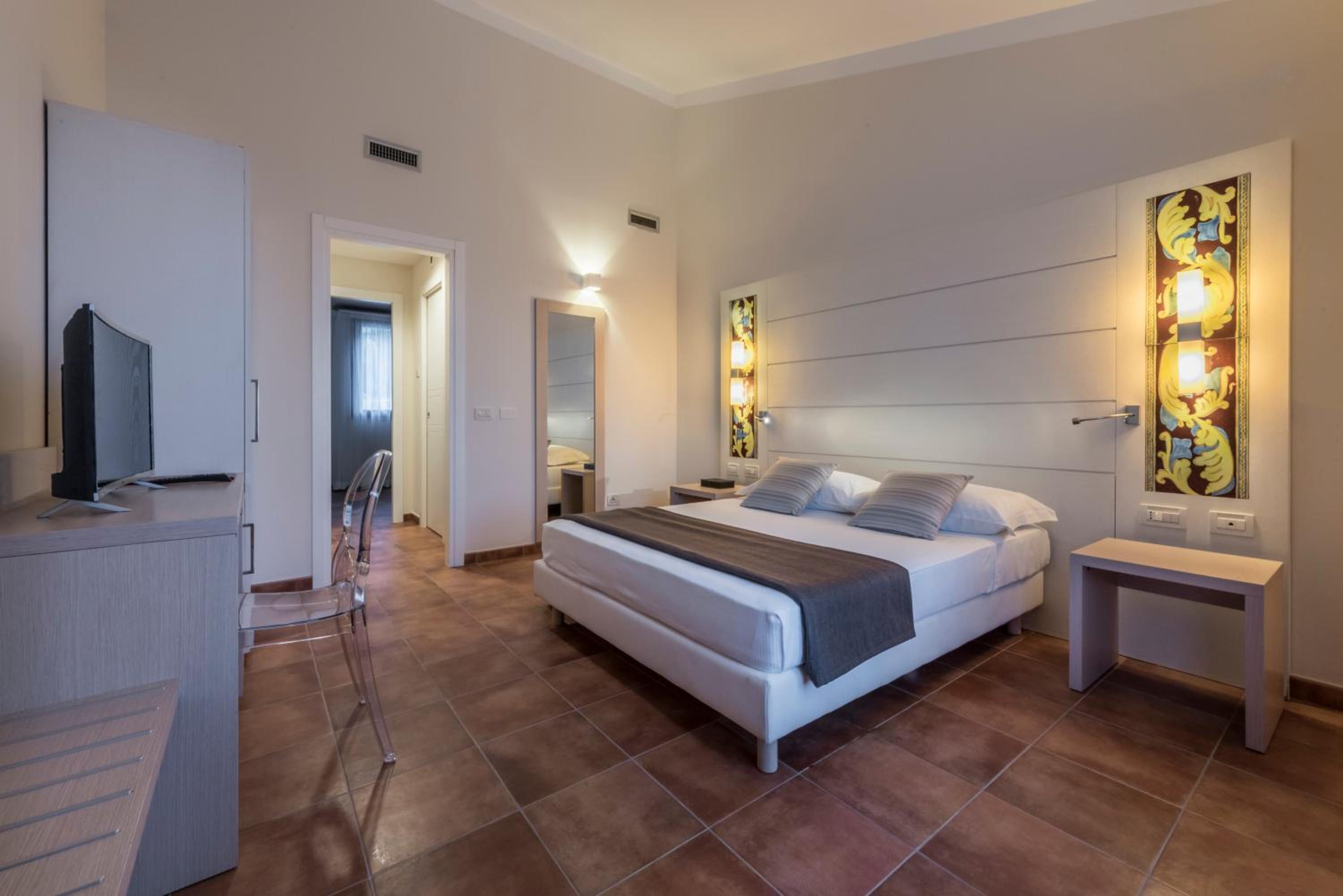 Suite With Balcony And Sea View - Photo 7