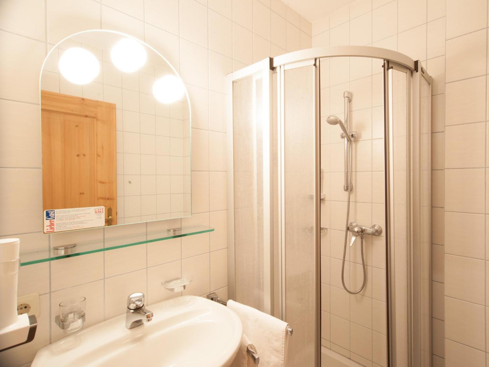 Single Room photo 3