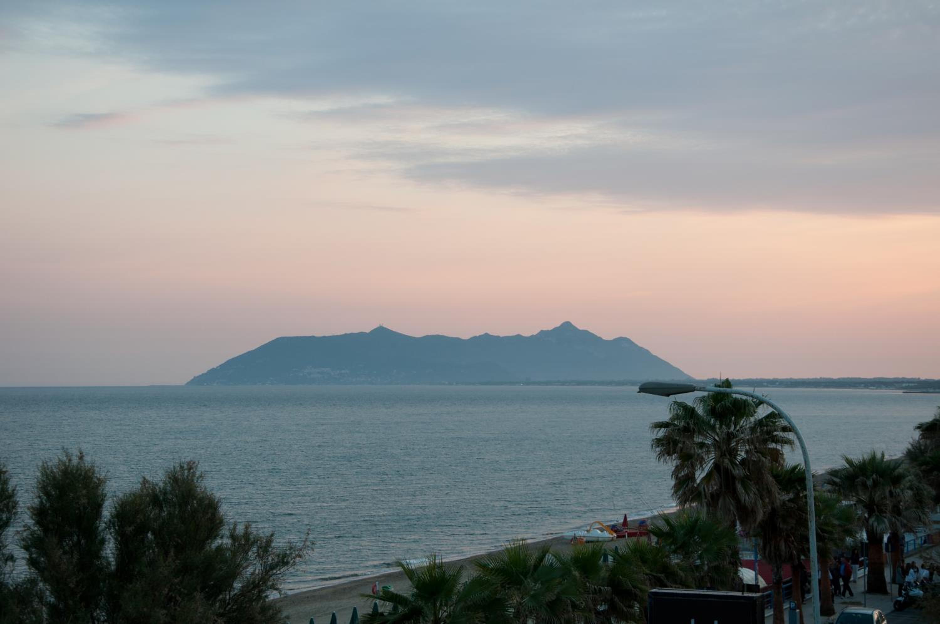 Superior Double Room with Sea View and Terrace photo 2