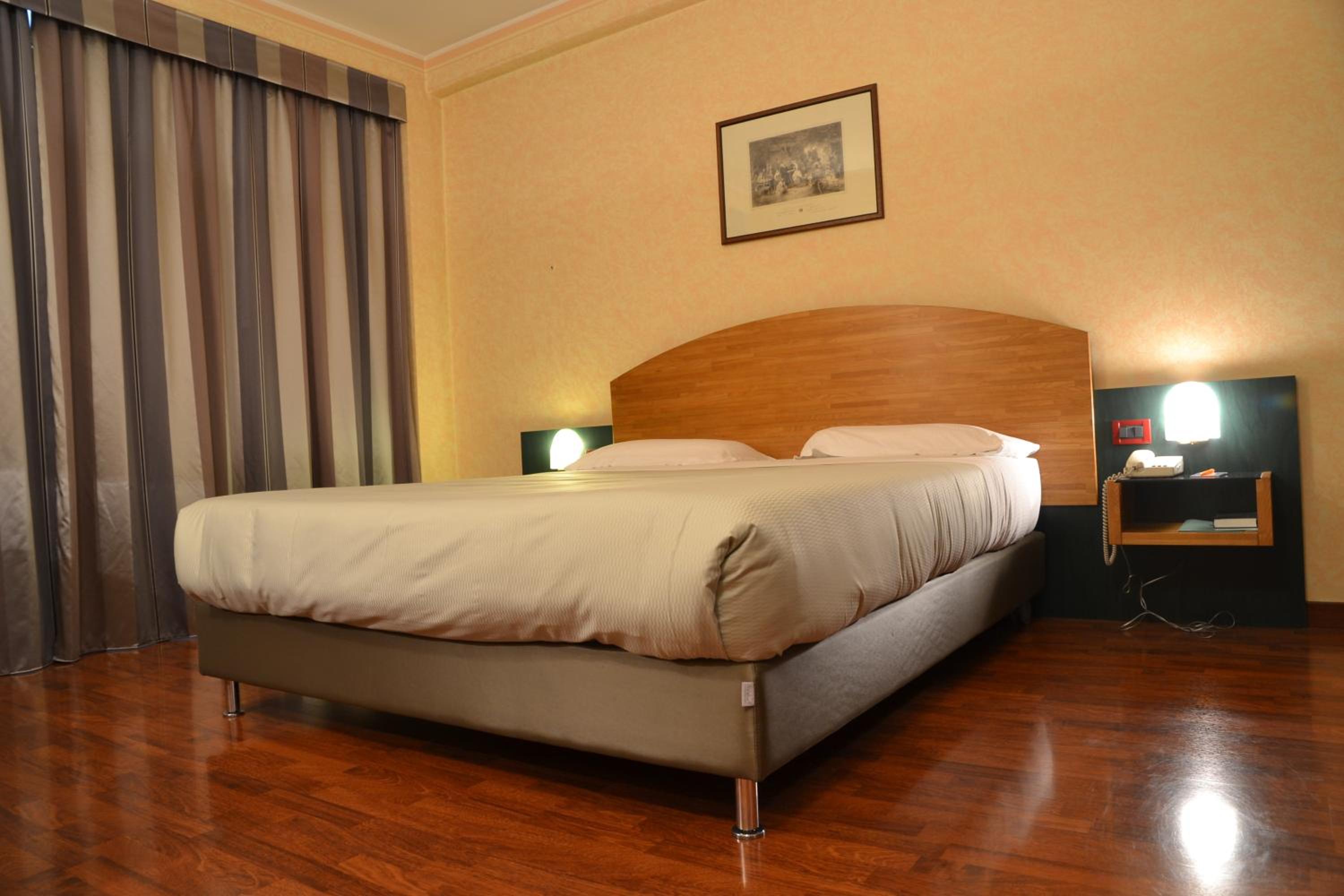 Triple Room - Photo 8