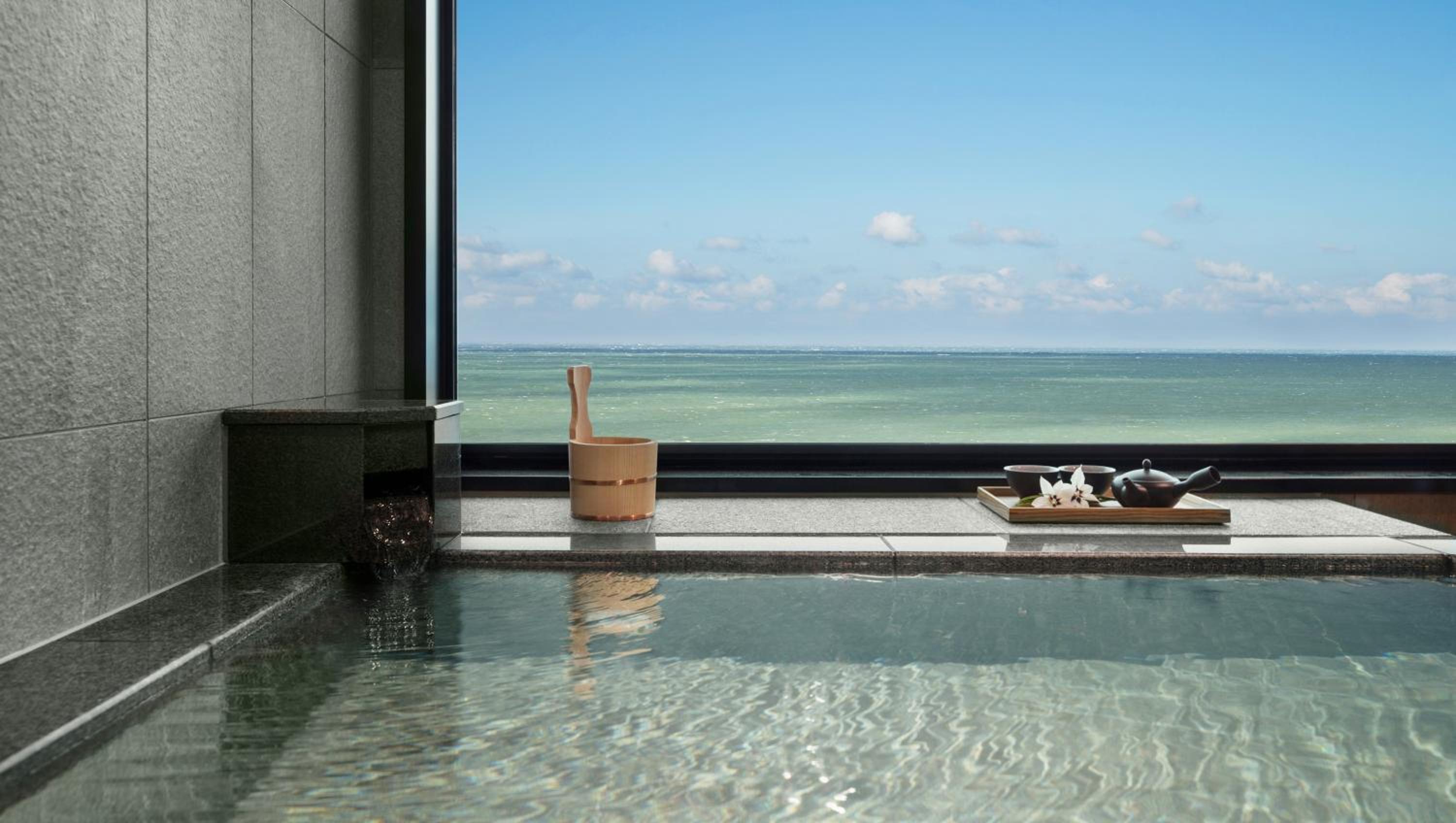 Premier Twin Room with Hot Spring Bath - Ocean View - Photo 3