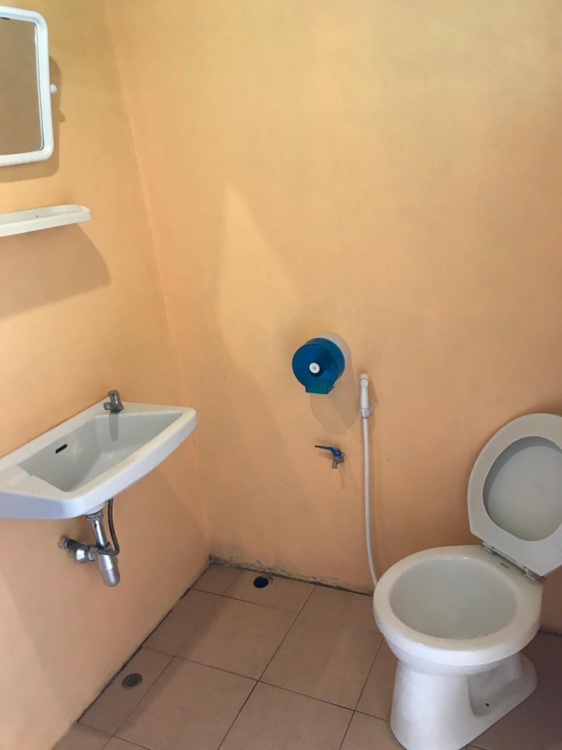 Bungalow with Fan - Photo 4