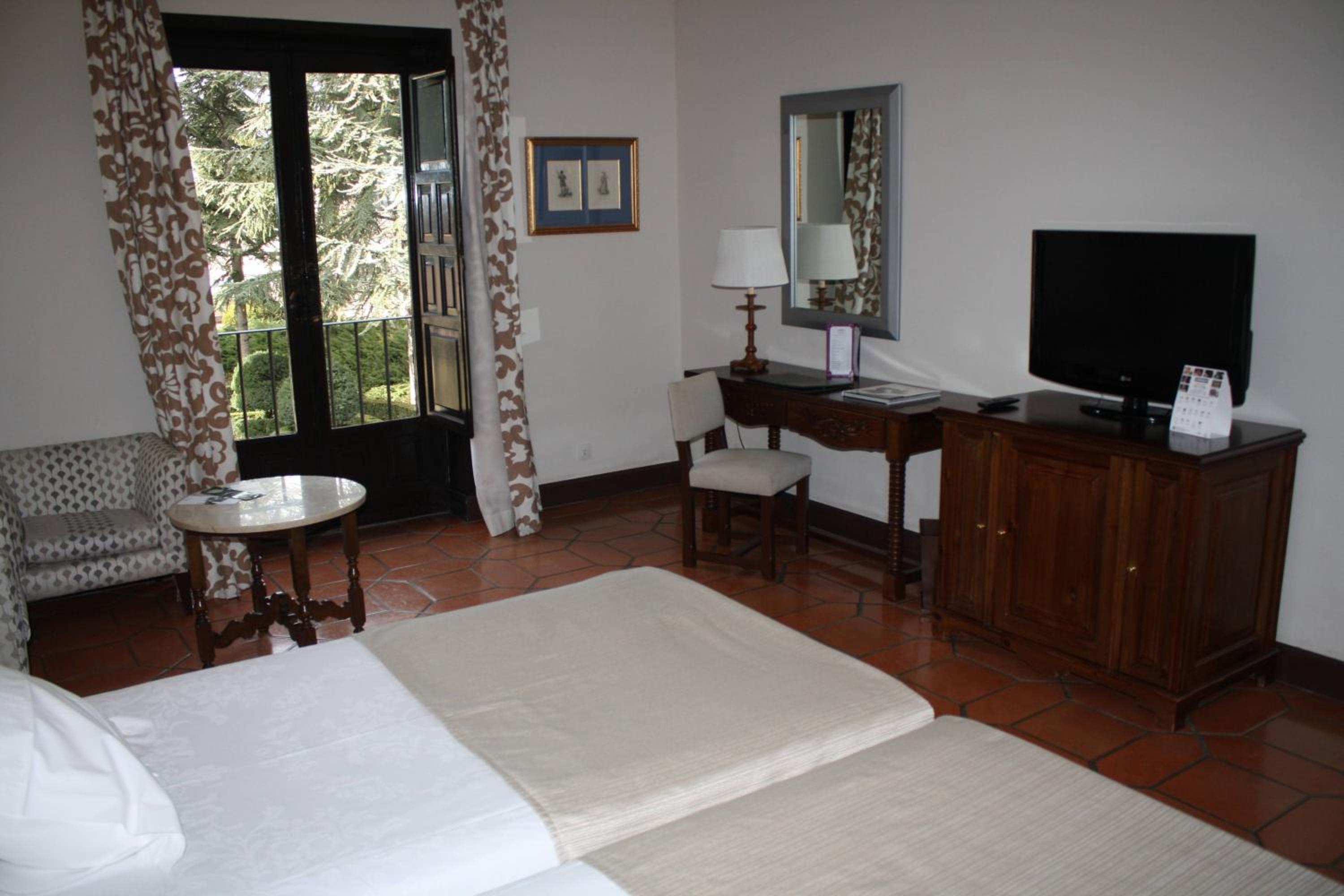 Superior Double Room - Photo 3