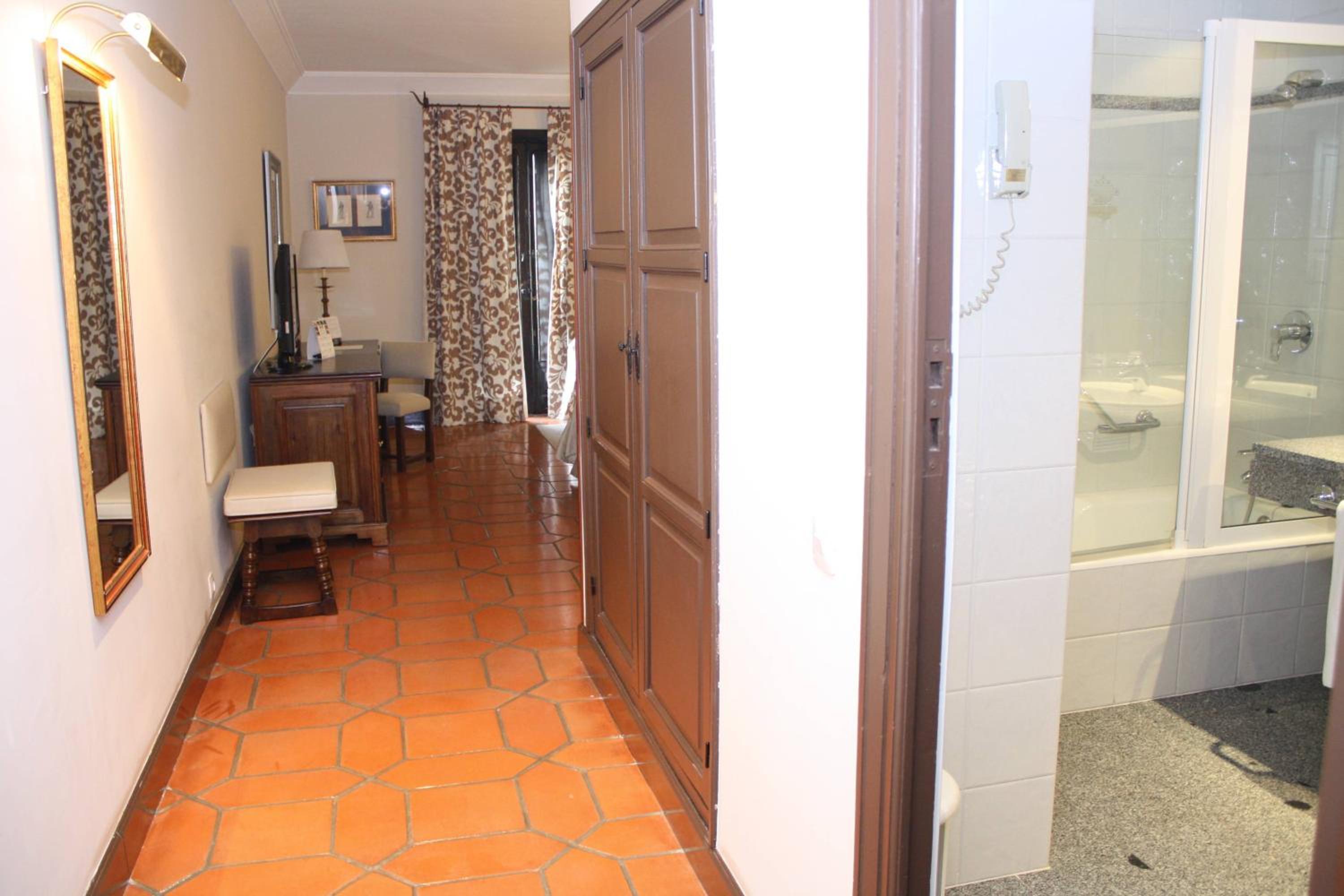 Superior Double Room - Photo 2