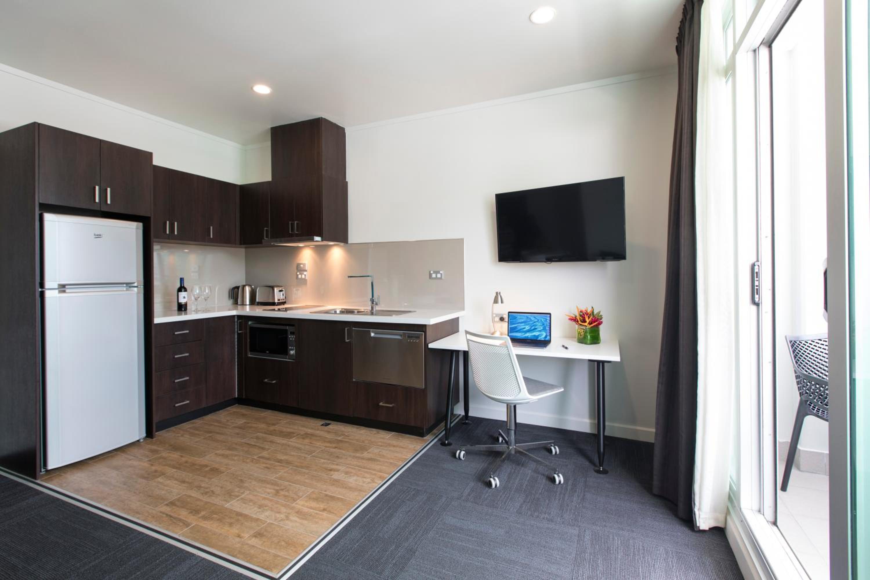 One-Bedroom Apartment photo 4