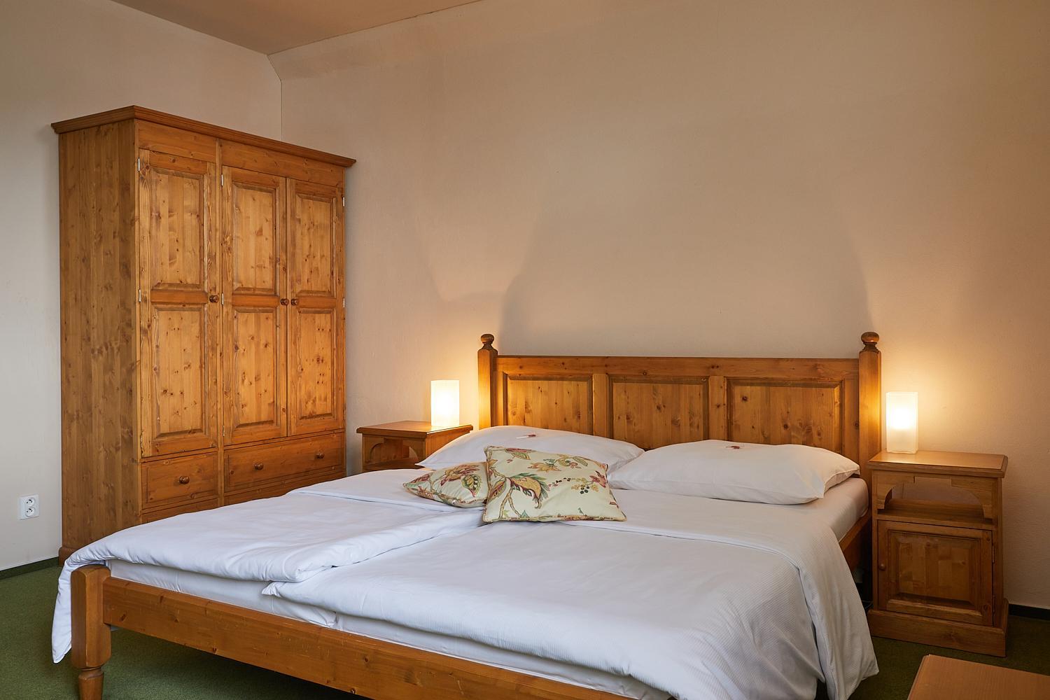 Standard Double or Twin Room - Photo 3