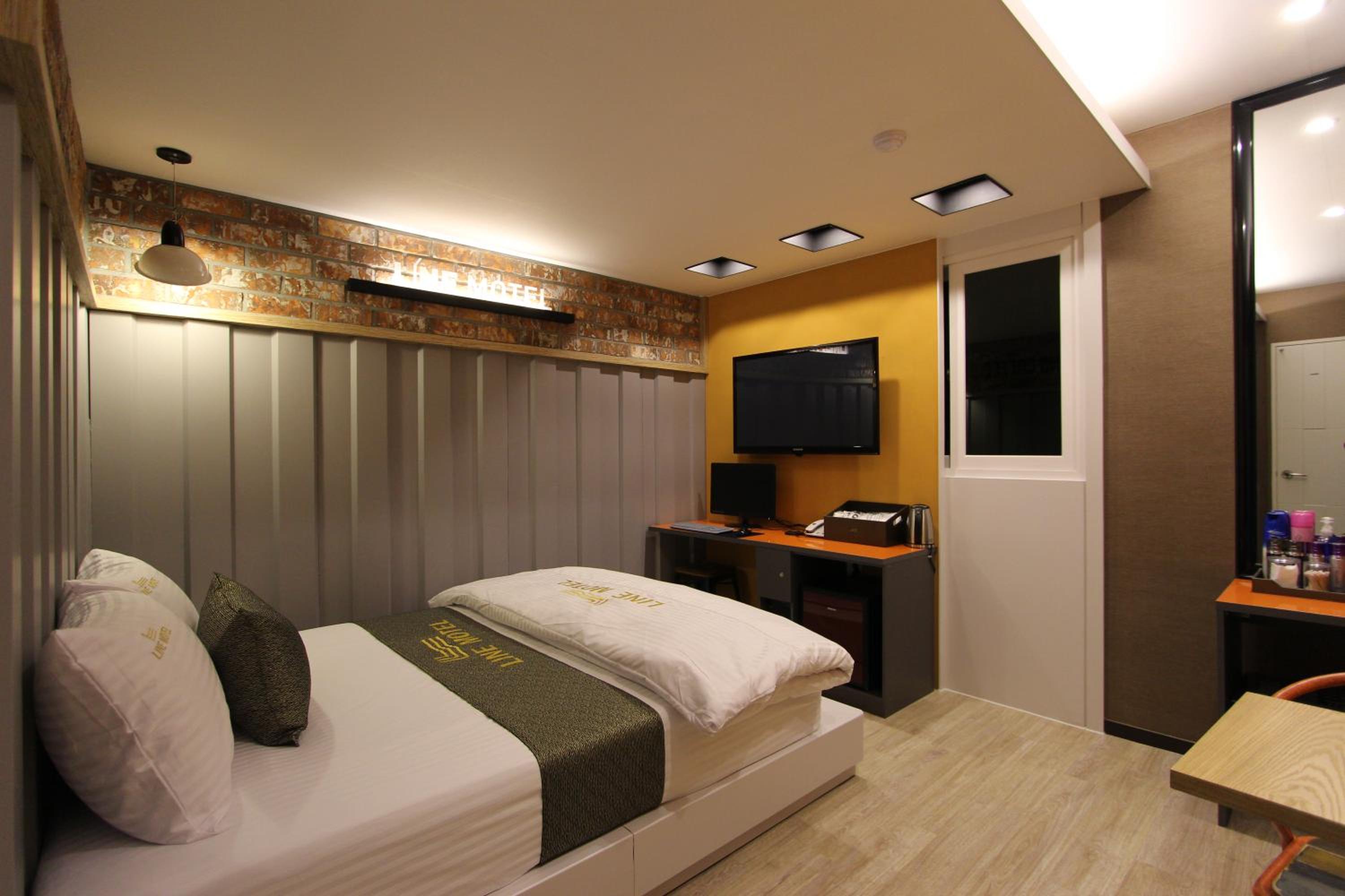 Deluxe Double Room photo 3