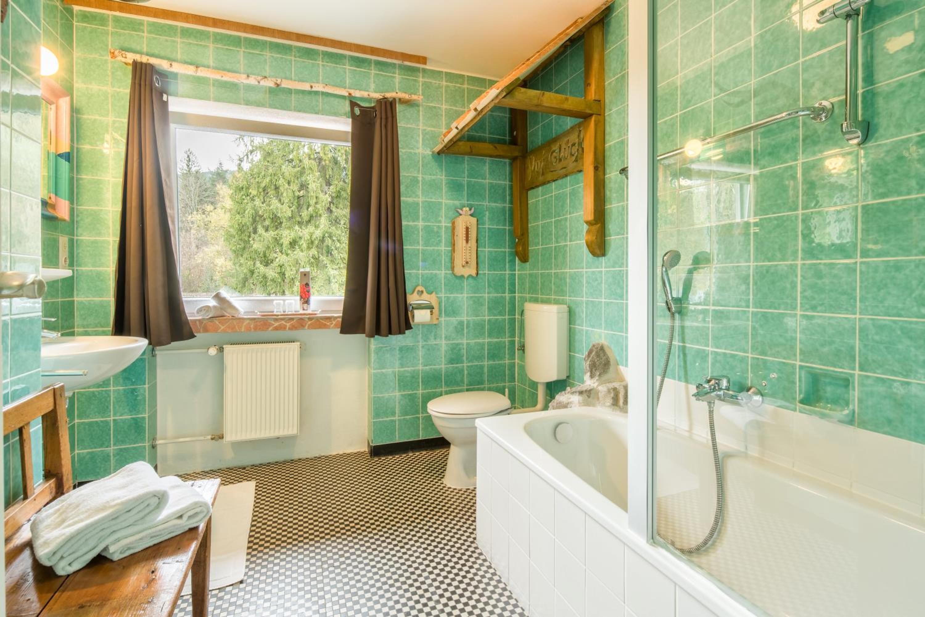 Single Room with Shared Bathroom photo 3
